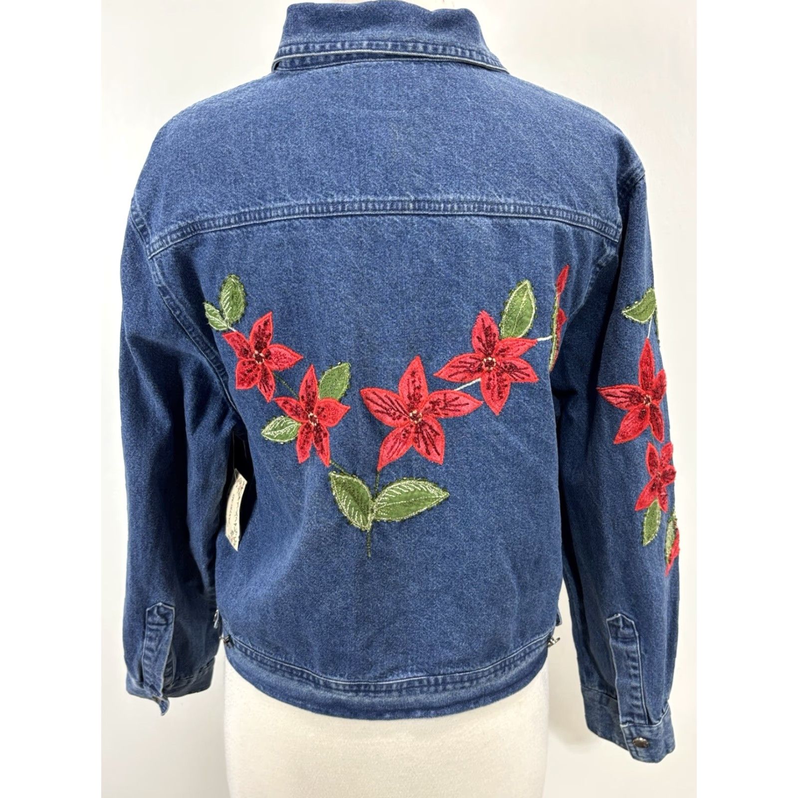 Denime VINTAGE Tantrums Denim Jean Jacket Womens Petite Large Poinsettia Xmas Blue Beaded Embroidered LP Size PL/Petites Mens? Womens Size 36" / US 14 / IT 50 - 5 Thumbnail