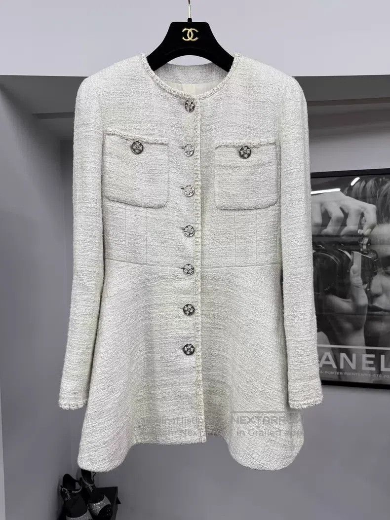 Chanel Chanel 23S white knitted jacket Size XS / US 0-2 / IT 36-38 - 1 Thumbnail