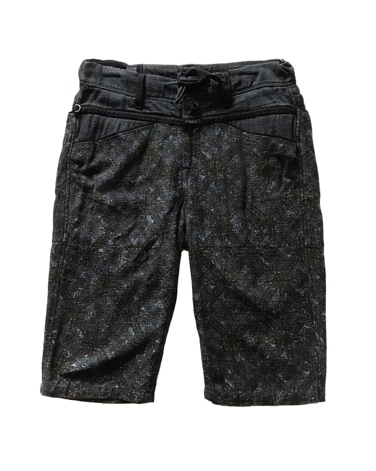 Marithe + Francois Girbaud MARITHE FRANCOIS GIRBAUD FULLPRINT SHORT PANTS Size US 30 / EU 46 - 1 Thumbnail