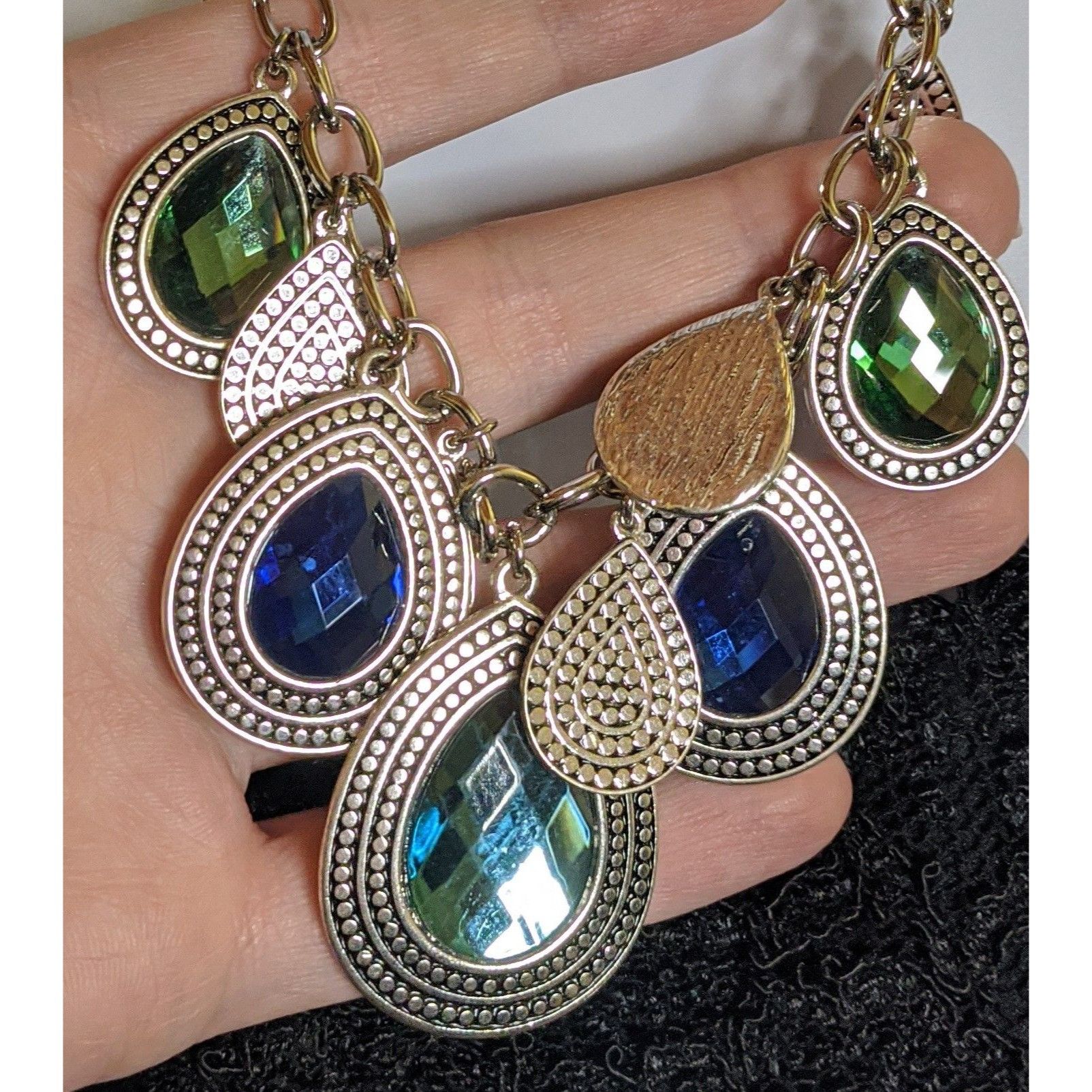 Other Mermaidcore Teardrop Statement Necklace With Green And Blue Size ONE SIZE - 7 Thumbnail