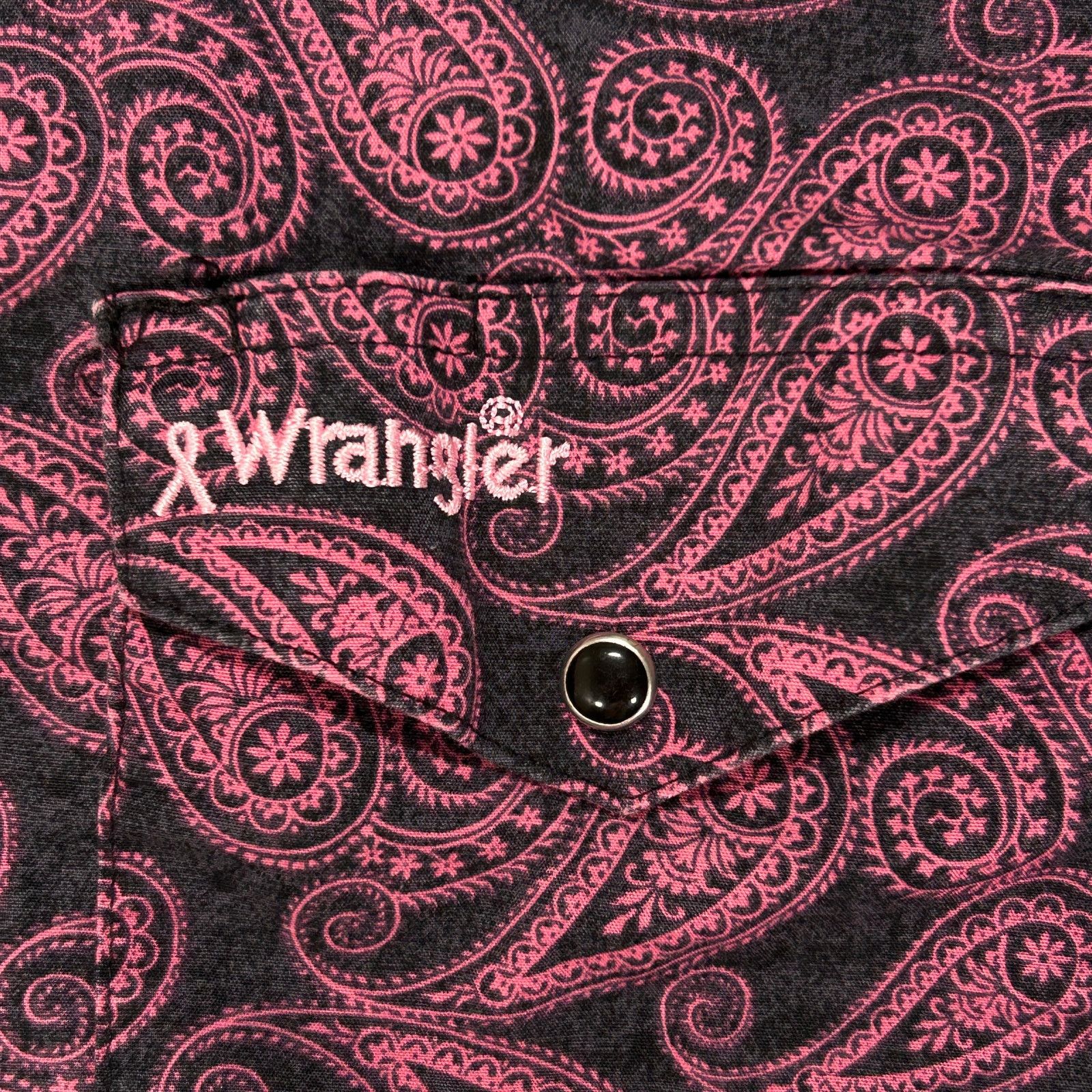 Wrangler Wrangler Paisley Breast Cancer Awareness pearl snap mens M Size US M / EU 48-50 / 2 - 3 Thumbnail
