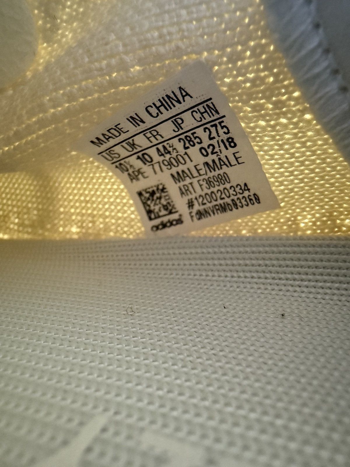Adidas Yeezy Boost 350 V2 Butter (Barely Worn) Size US 10.5 / EU 43-44 - 6 Thumbnail