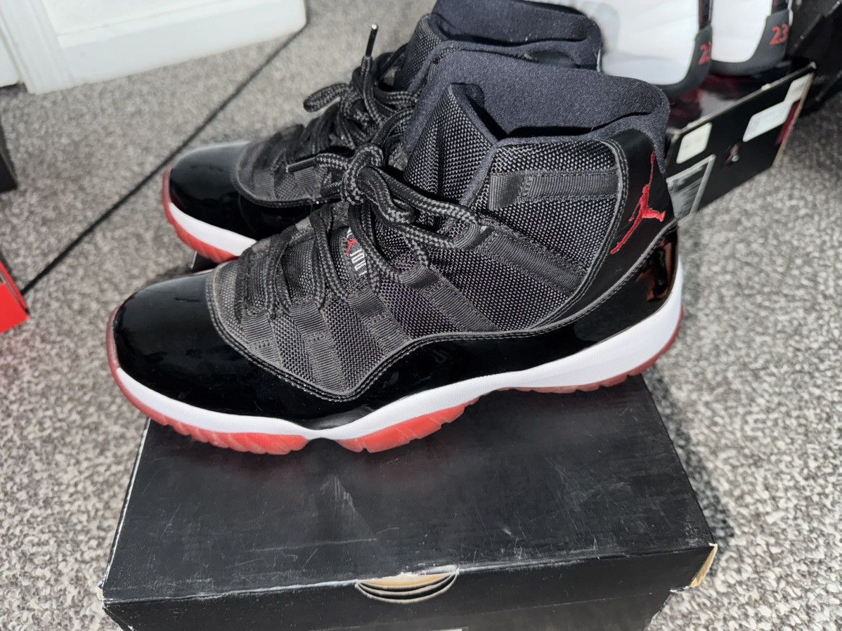 Jordan 11 Retro Playoffs “Bred” 2012