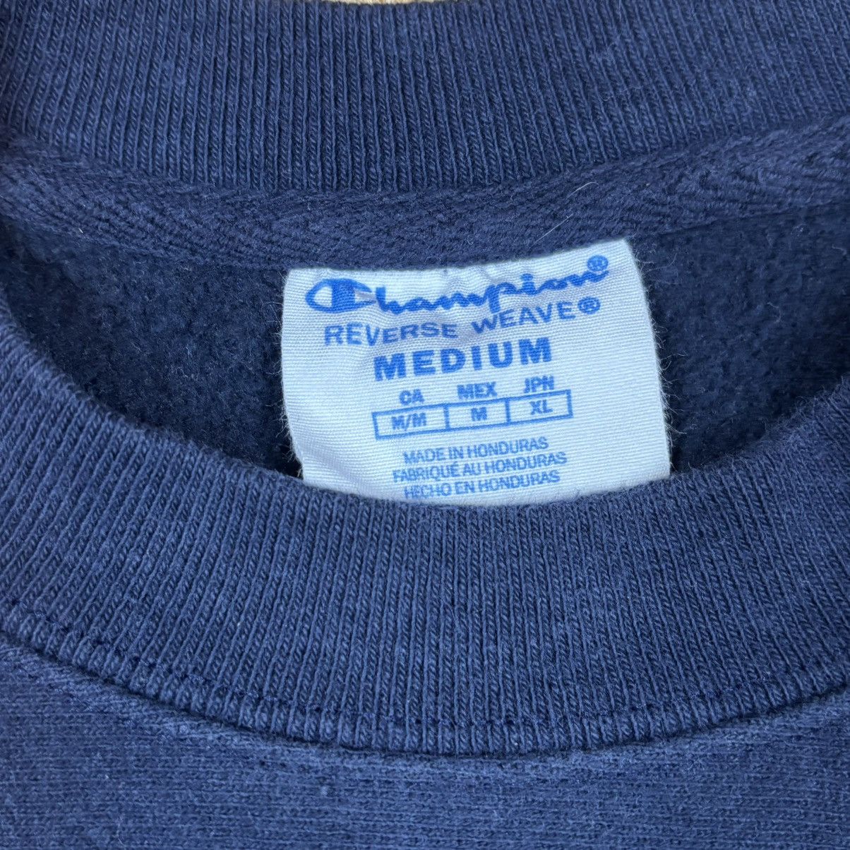 Champion Vintage Champion Reverse Weave Navy blue Sweatshirt Sz M Size US M / EU 48-50 / 2 - 2 Thumbnail