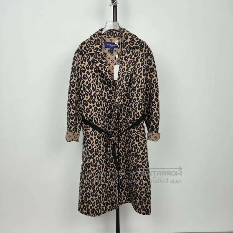 Louis Vuitton Louis Vuitton Leopard print woolen coat Size XS / US 0-2 / IT 36-38 - 1 Thumbnail