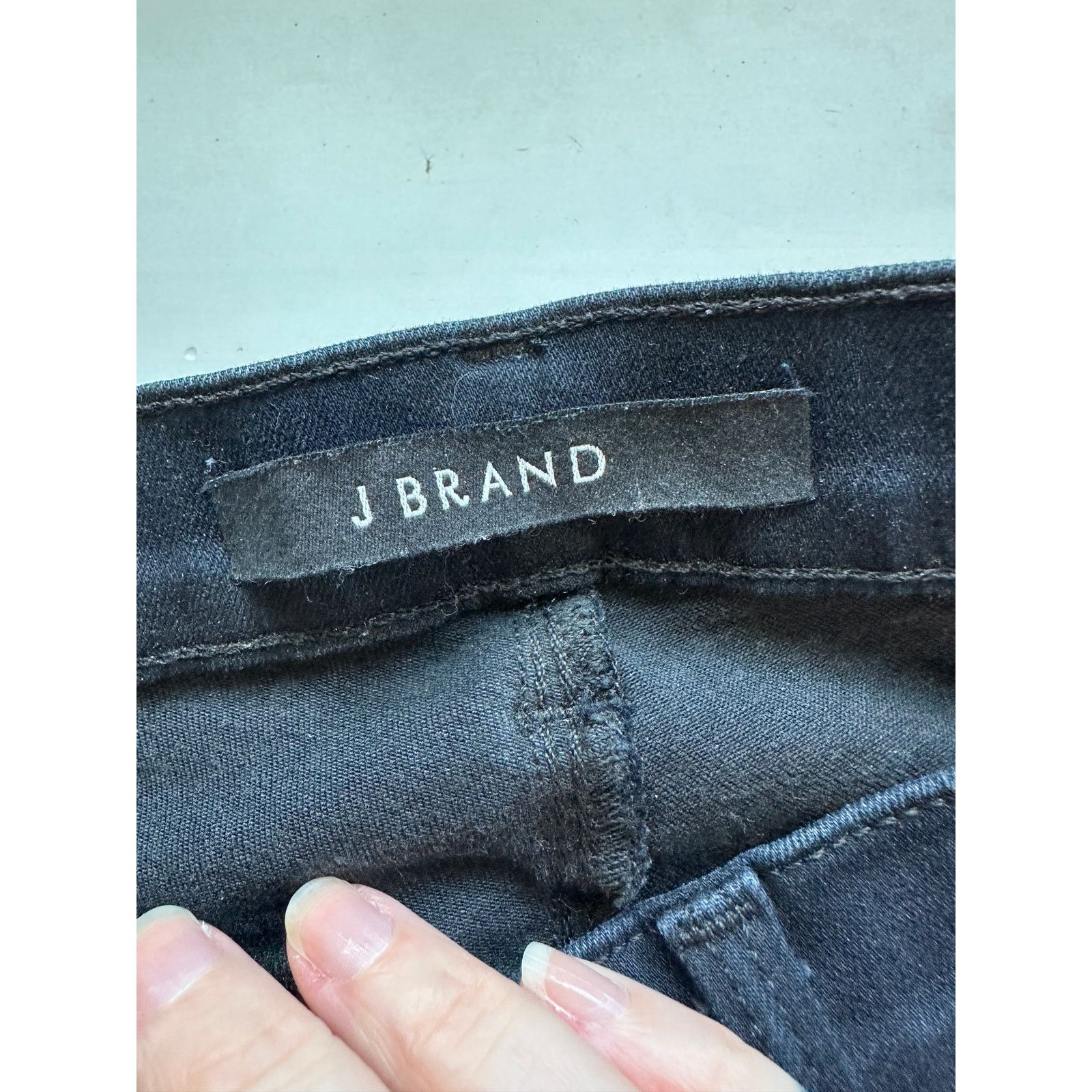 J Brand J Brand Alana Blue Mercy Distressed Knee Raw Hem Jeans 24 Size 24" / US 00 / IT 34 - 9 Thumbnail