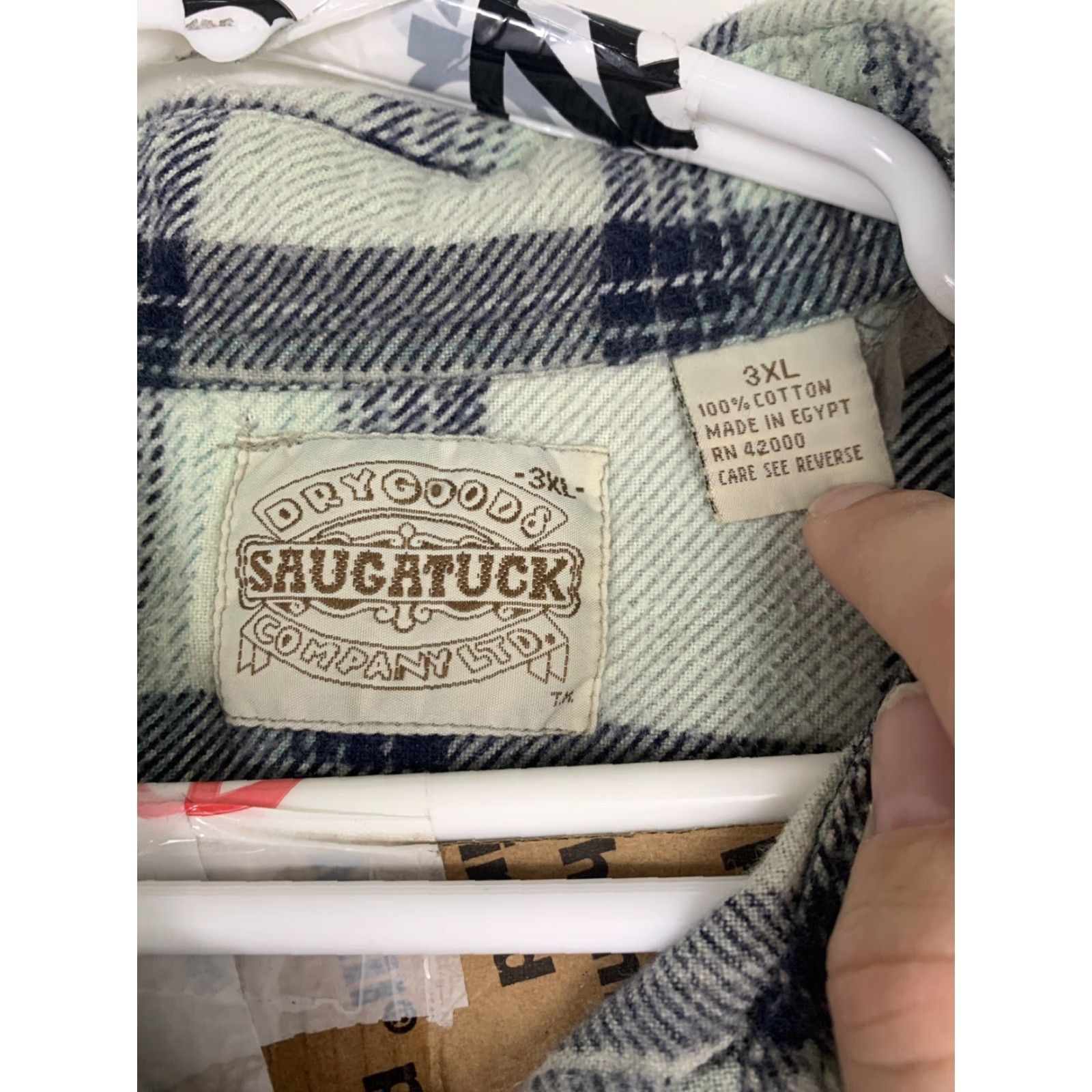 Vintage VINTAGE Saugatuck Mens 3XL Cotton Blue Plaid Flannel Button Up Shirt Size US XXL / EU 58 / 5 - 7 Thumbnail