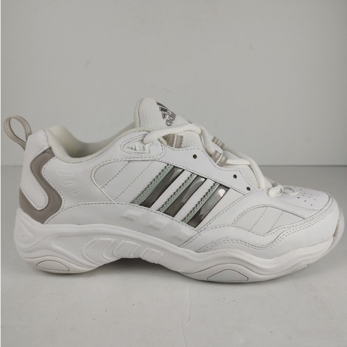 VTG Adidas Classic Trainer 2001 White Leather Shoes Womens 9