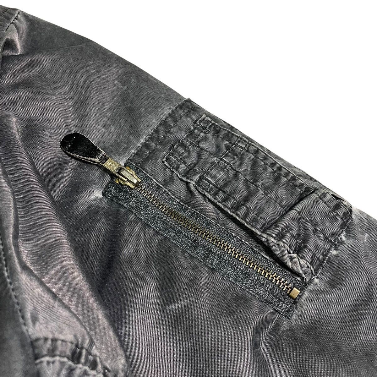 Avirex Vintage 90s MA-1 Bomber Jacket Sun Faded Trashed Distressed Size US M / EU 48-50 / 2 - 5 Thumbnail