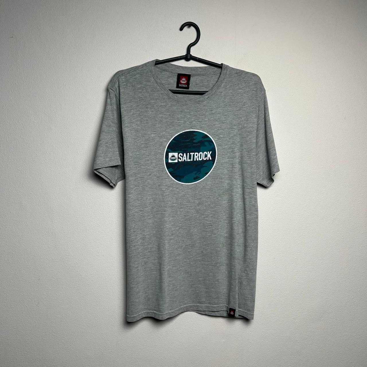 Vintage Vintage Saltrock Big logo streetwear skate y2k opium tee Size US M / EU 48-50 / 2 - 1 Thumbnail