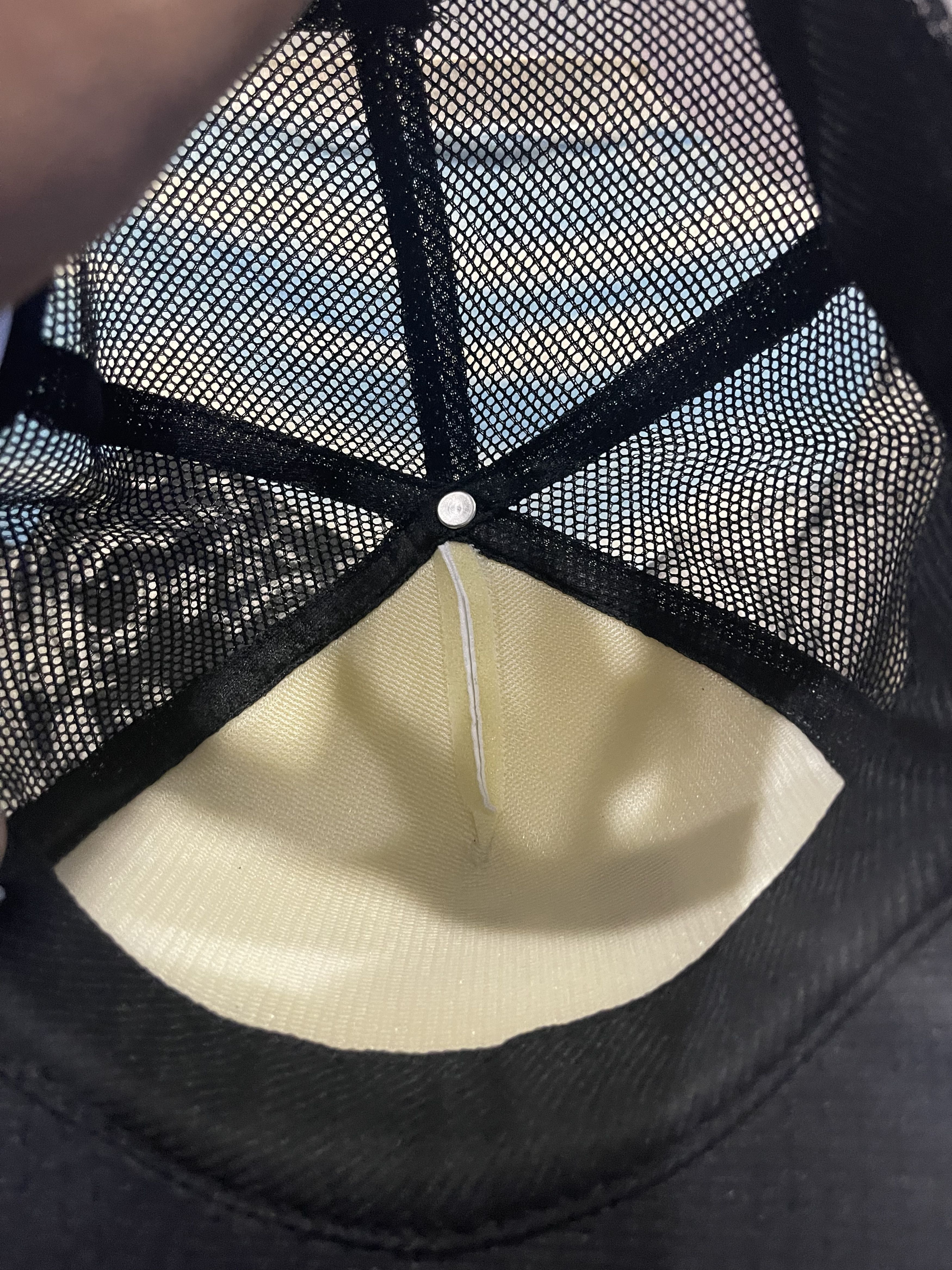 Japanese Brand Gone Squatchin Trucker Cap Hat Size ONE SIZE - 7 Thumbnail