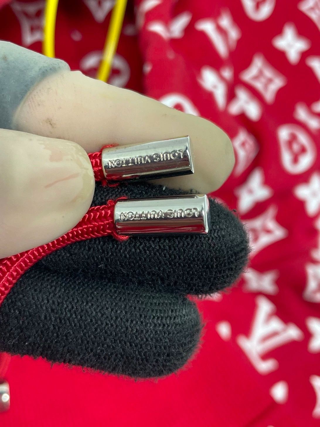 Louis Vuitton Louis Vuitton Co-branded Red Full Print Hoodie -DMC Size US XL / EU 56 / 4 - 9 Thumbnail