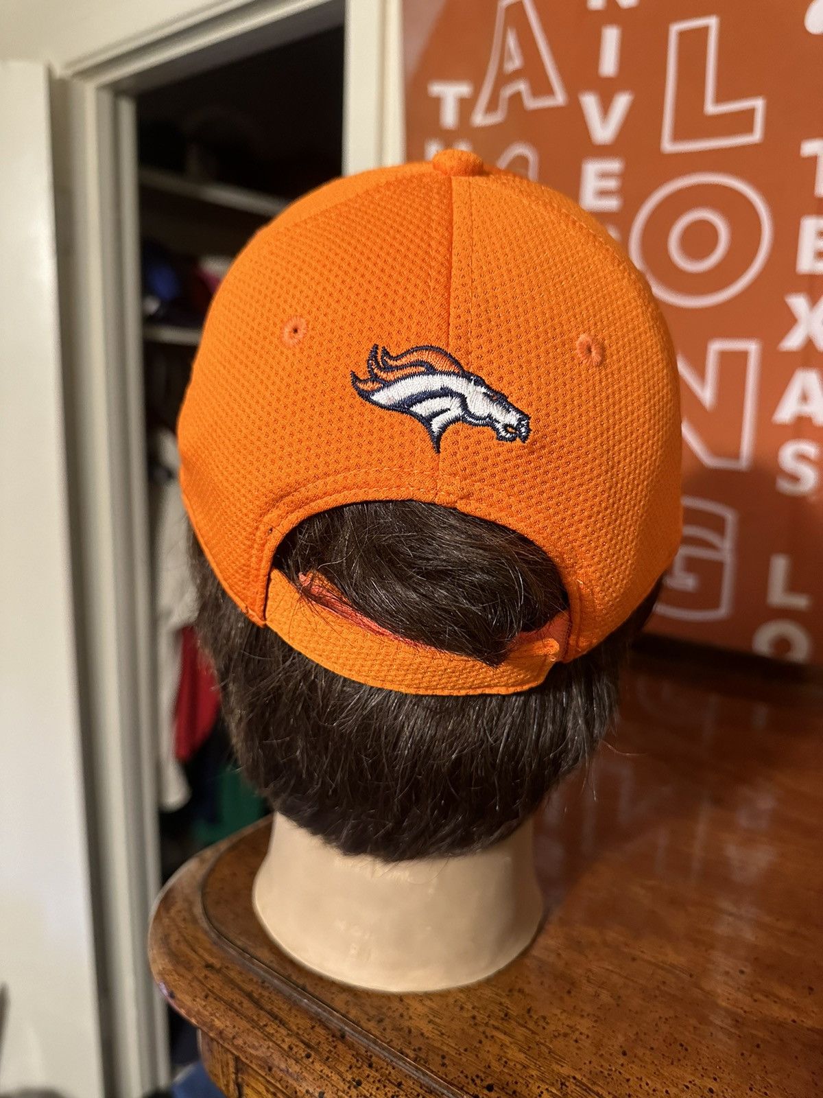 NFL × Vintage Vintage NFL Denver Broncos “triple orange” hat 00s Size ONE SIZE - 4 Thumbnail