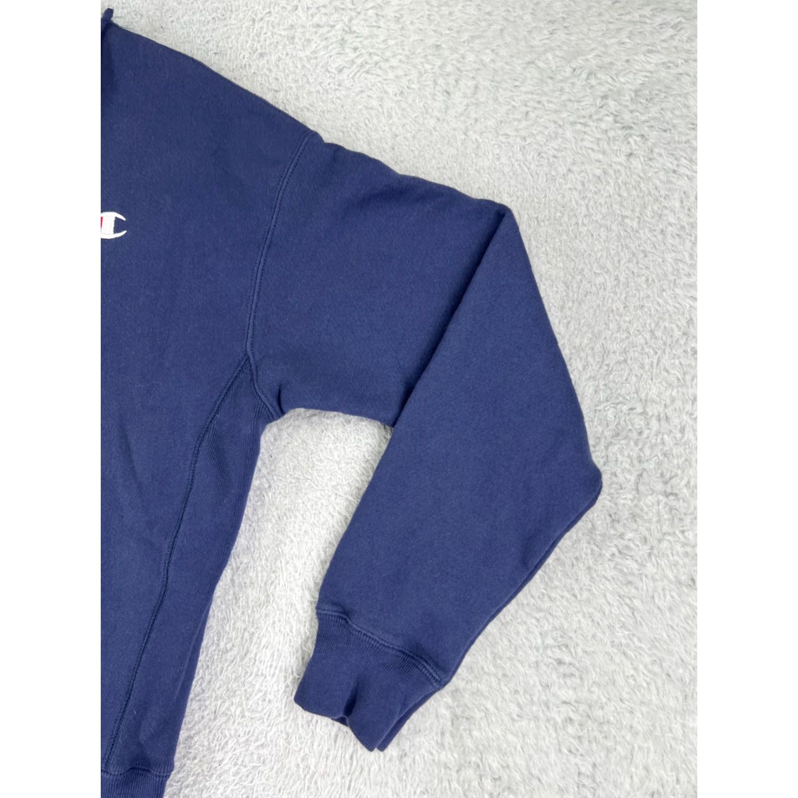 Champion VINTAGE Champion Sweater Womens Adult Medium Blue Cotton Blend Crew Neck 80s Size M / US 6-8 / IT 42-44 - 3 Thumbnail