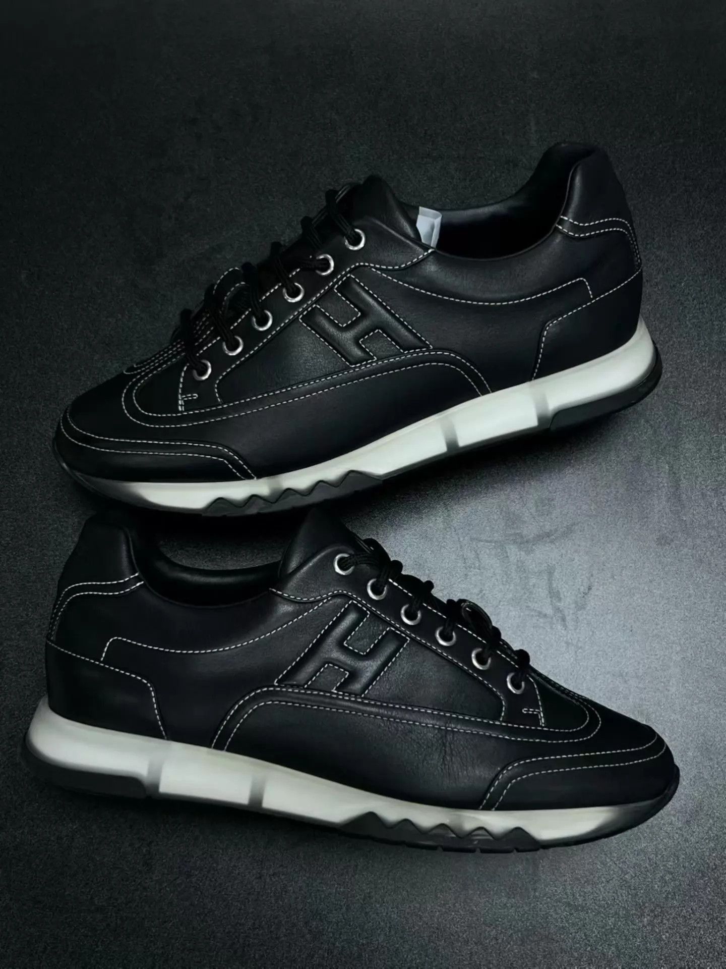 Hermes Black Low-Top Leather Sneakers Size 7. Size US 7 / EU 40 - 4 Thumbnail