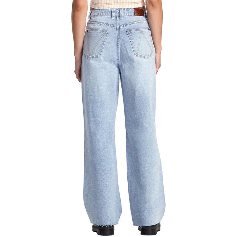 Rvca Coco Denim Jeans Light Wash Relaxed Fit Ripped Jeans 28 in Blue, Women's — image 5 of 6