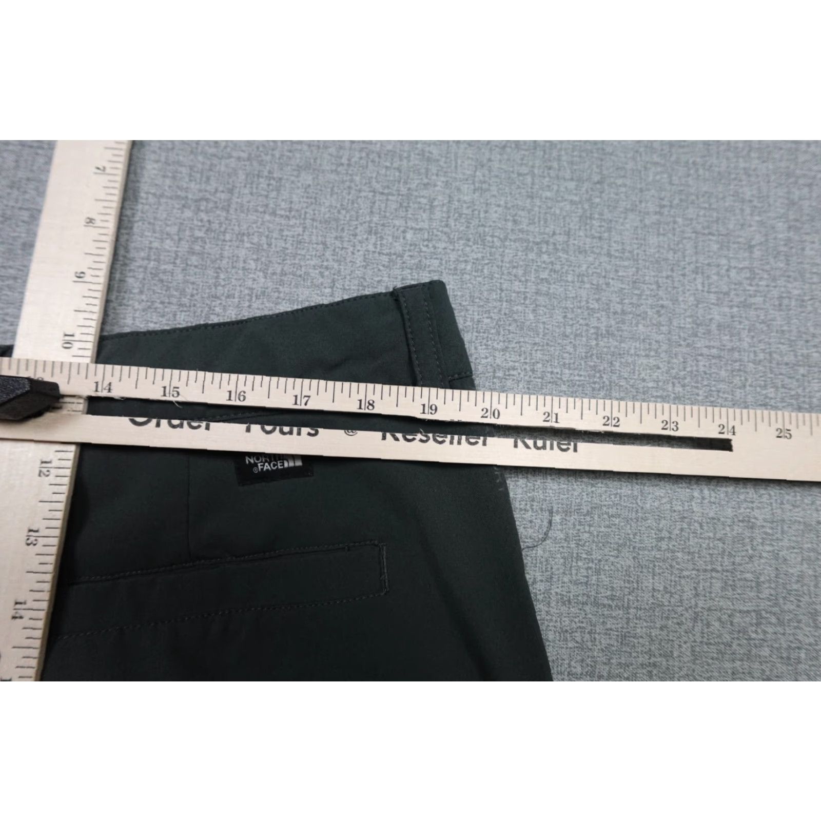 The North Face The North Face Gray 38 Mens Short Chino Lightweight Outdoor Casual Athletic 5-Pocket Design Zip Front Flat Front Size US 38 / EU 54 - 5 Thumbnail