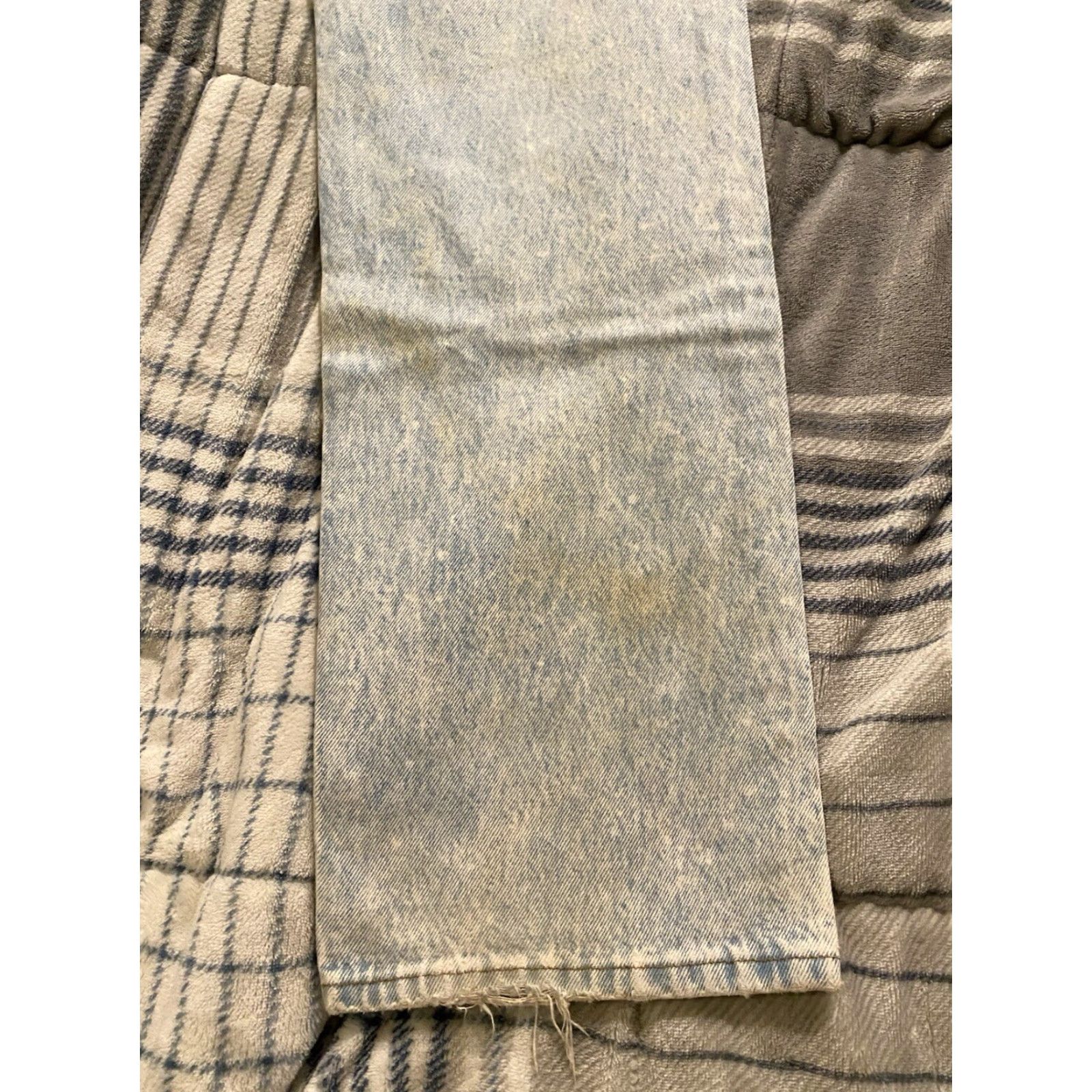 Levi's VINTAGE Levi’s 501 Jeans Button Fly Acid Wash 33x34 Made In USA Jeans Mens Size US 33 - 3 Thumbnail