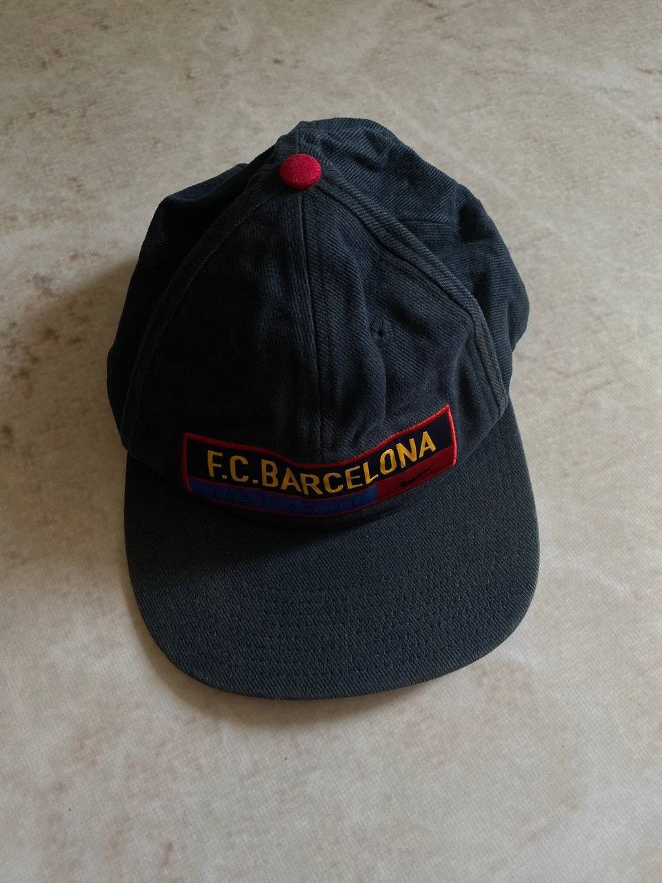 Nike Rare Vintage Nike F.C Barcelona Cap 90s Size ONE SIZE - 2 Thumbnail