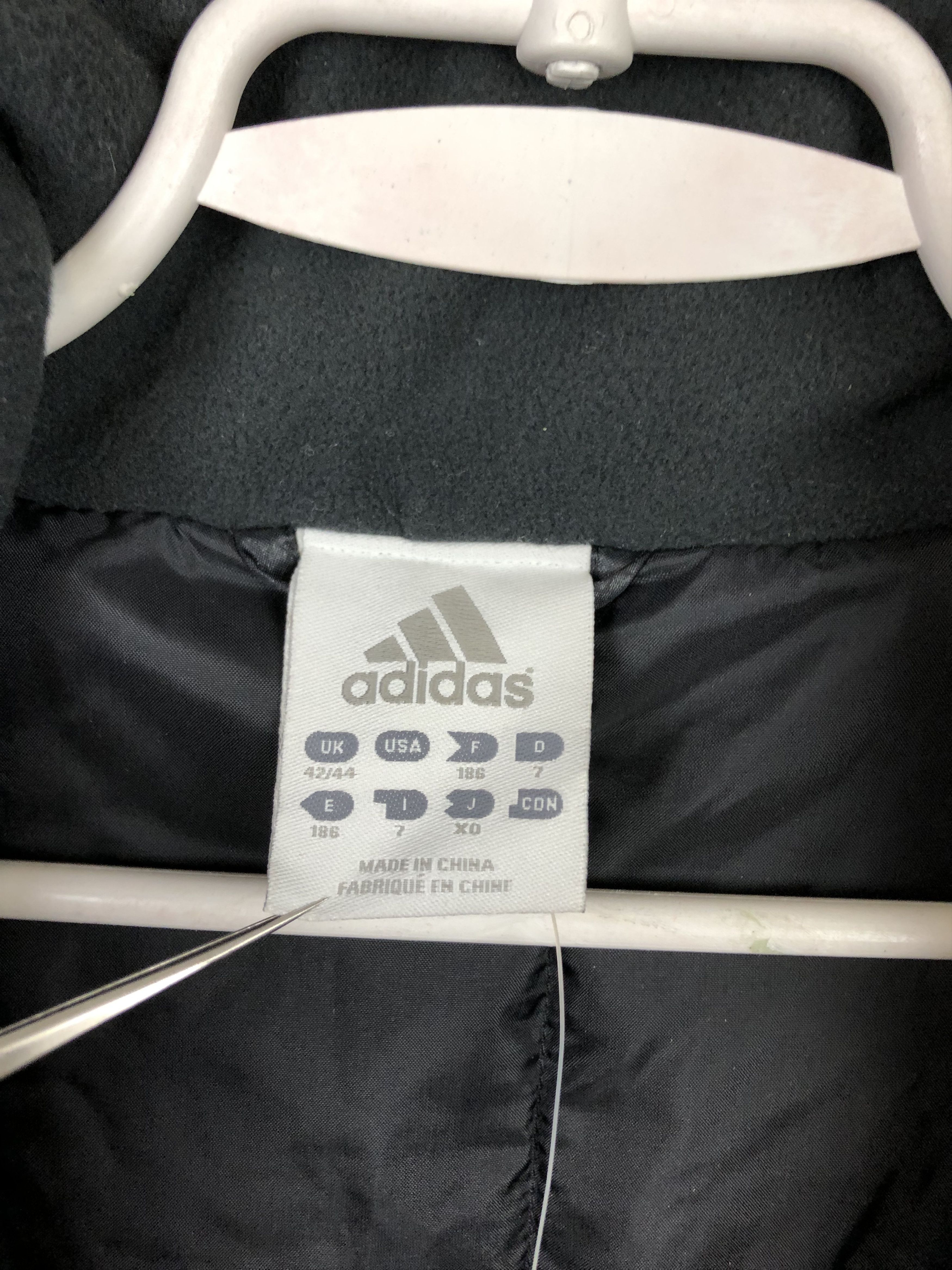 Adidas Vintage Adidas Liverpool Football Jacket Soccer Bomber New Size US L / EU 52-54 / 3 - 8 Thumbnail