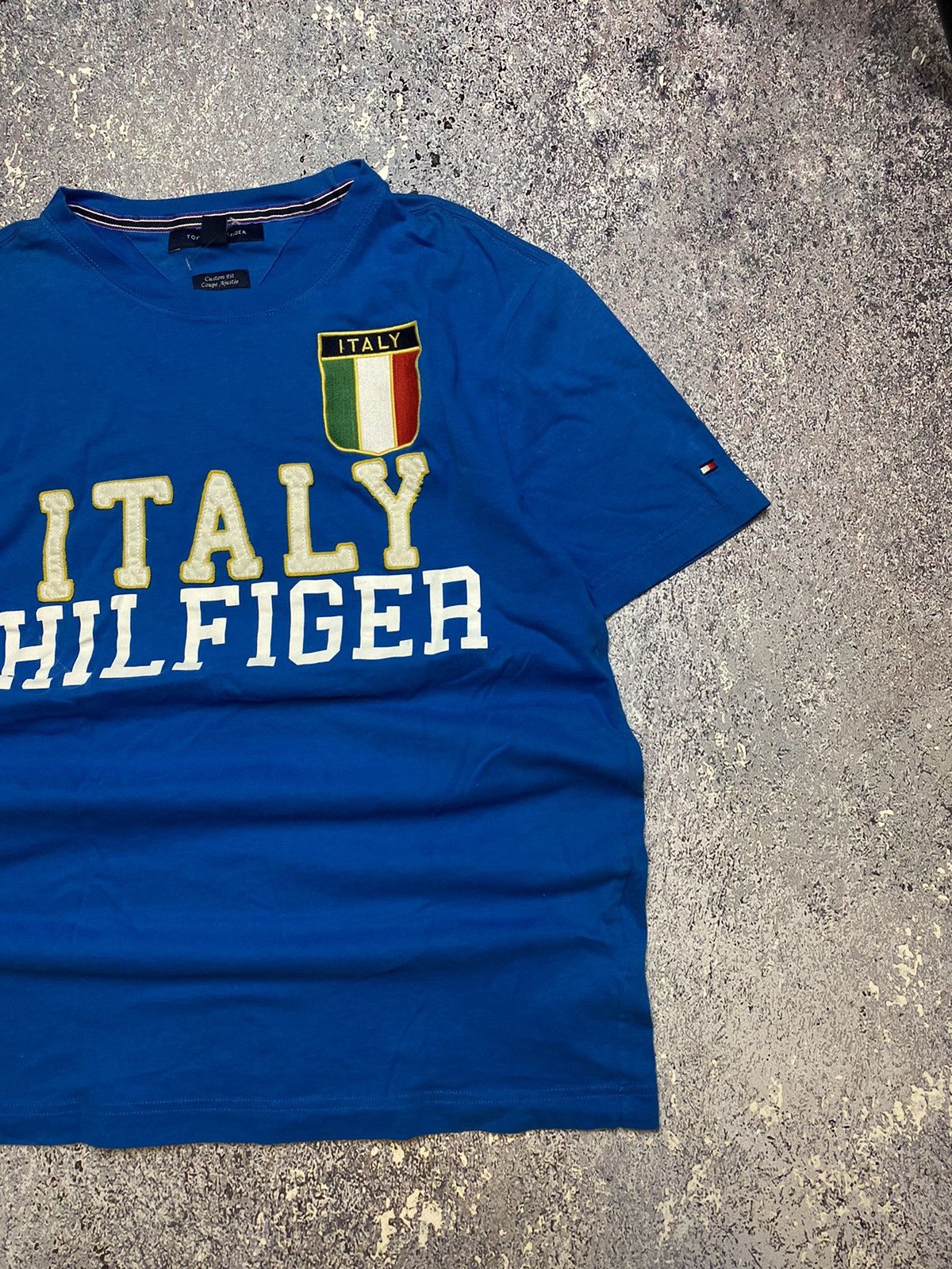 Tommy Hilfiger × Vintage 💥Y2K TOMMY HILFIGER ITALY BIG LOGO T-SHIRT Size US M / EU 48-50 / 2 - 2 Thumbnail