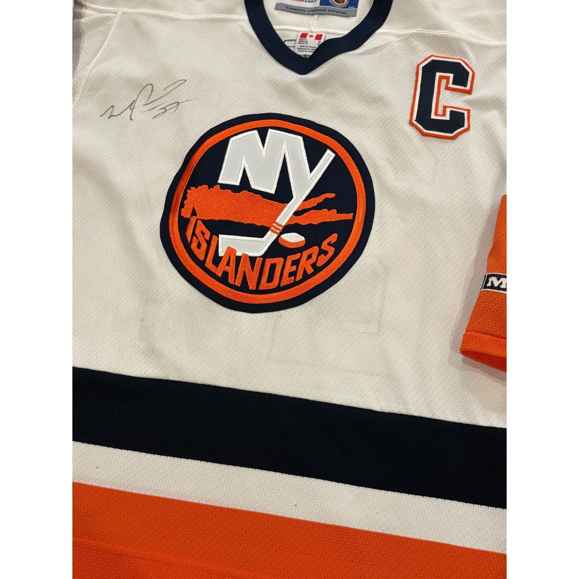 Ccm Vtg CCM New York Islanders Michael Peca #27 Signed Stitched Size US M / EU 48-50 / 2 - 5 Thumbnail