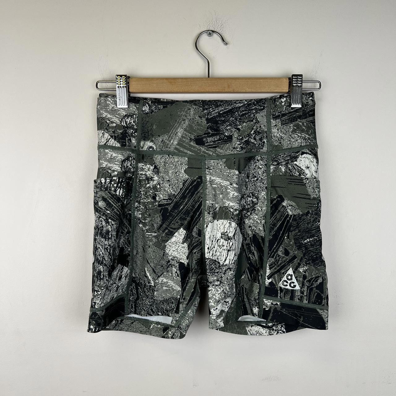 Nike Nike ACG Womens Trail Shorts - Camo Print - Size M Size 28" / US 6 / IT 42 - 1 Thumbnail