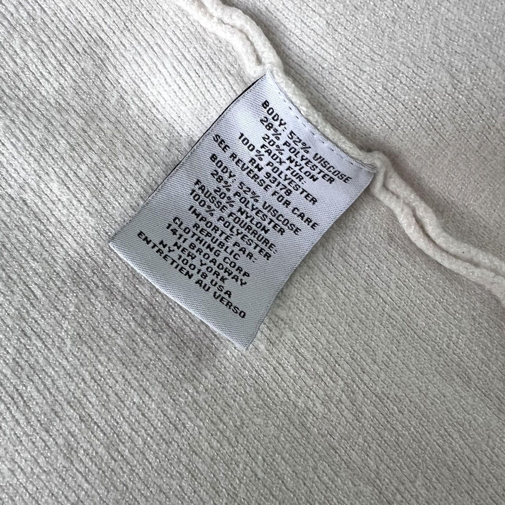 Vintage Carmen Marc Valvo Vest Womens XL White Open Front Longline Pockets Fur Trim Knit Size XL / US 12-14 / IT 48-50 - 4 Thumbnail
