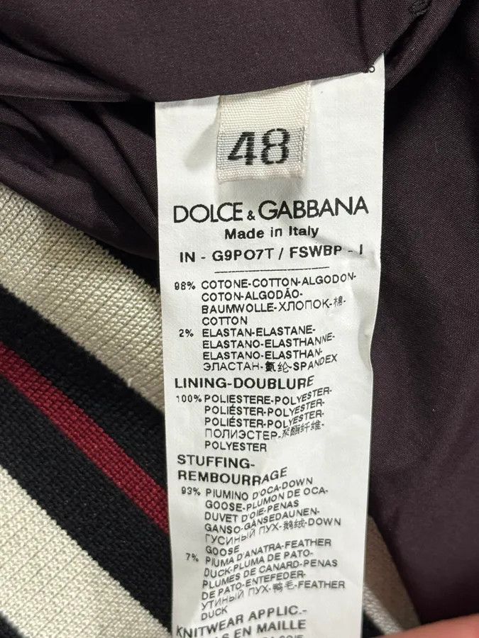 Dolce & Gabbana 2010s Dolce & Gabbana Red Baroque Pattern Velvet Puffer Jacket Size US M / EU 48-50 / 2 - 11 Thumbnail