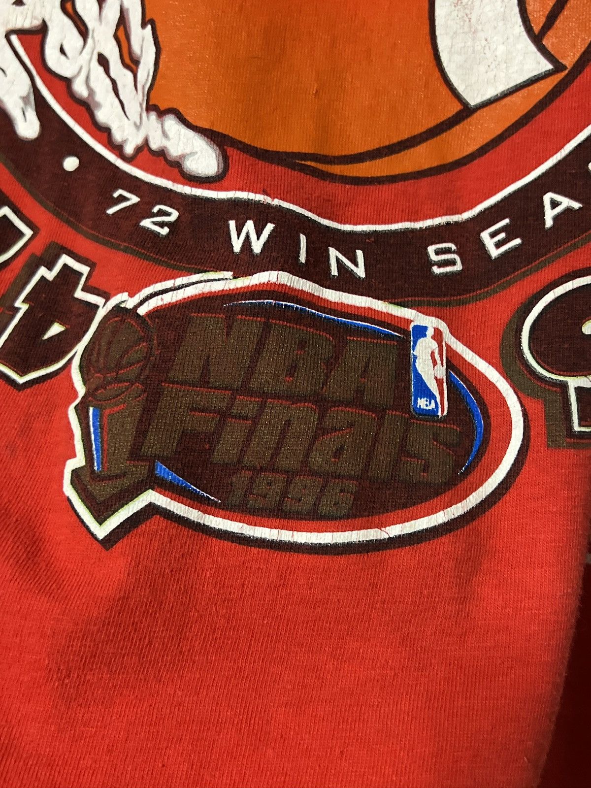 Logo 7 1996 Logo 7 CHICAGO BULLS 4 Time NBA Championship Tee Size US XL / EU 56 / 4 - 5 Thumbnail