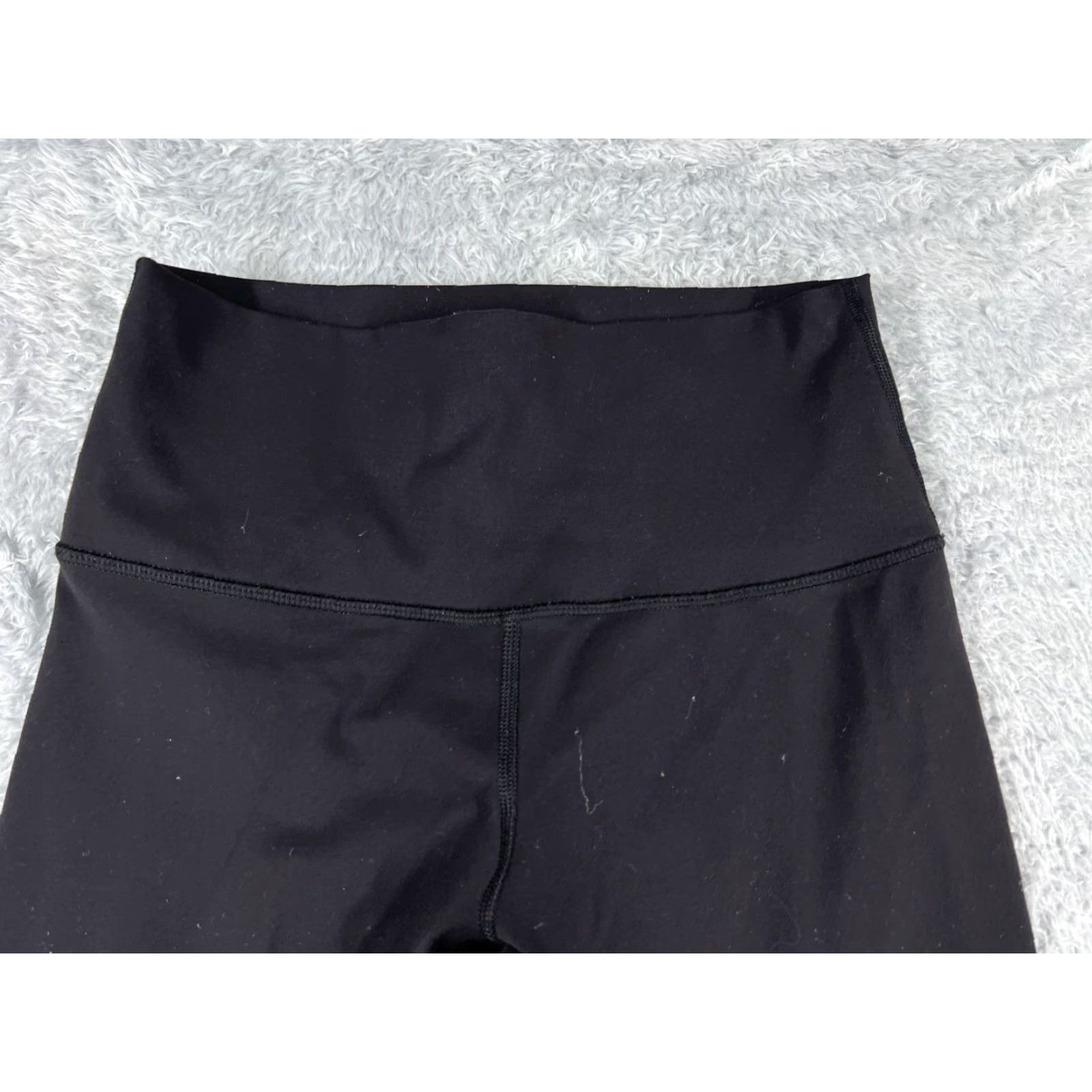Lululemon Lululemon Wunder Under Compression Pants Womens 6 Black Crop Yoga Gym 20" Stretch Size 28" / US 6 / IT 42 - 4 Thumbnail