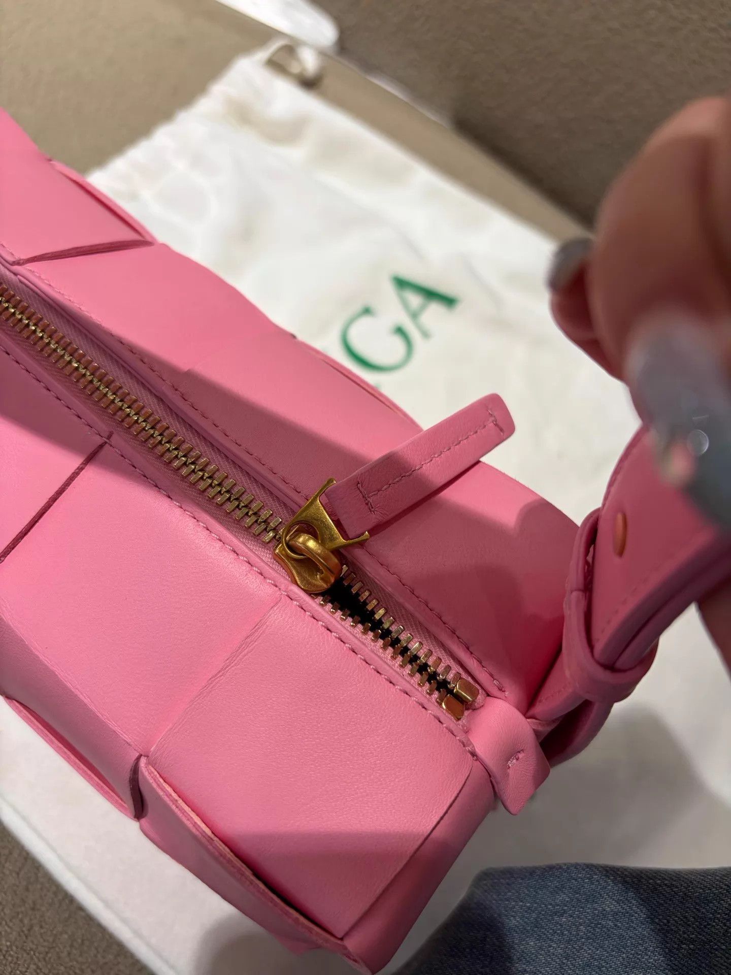 Bottega Veneta BV Brick Pink Woven Armpit Bag 99 New w/ Dust Bag Size ONE SIZE - 6 Thumbnail