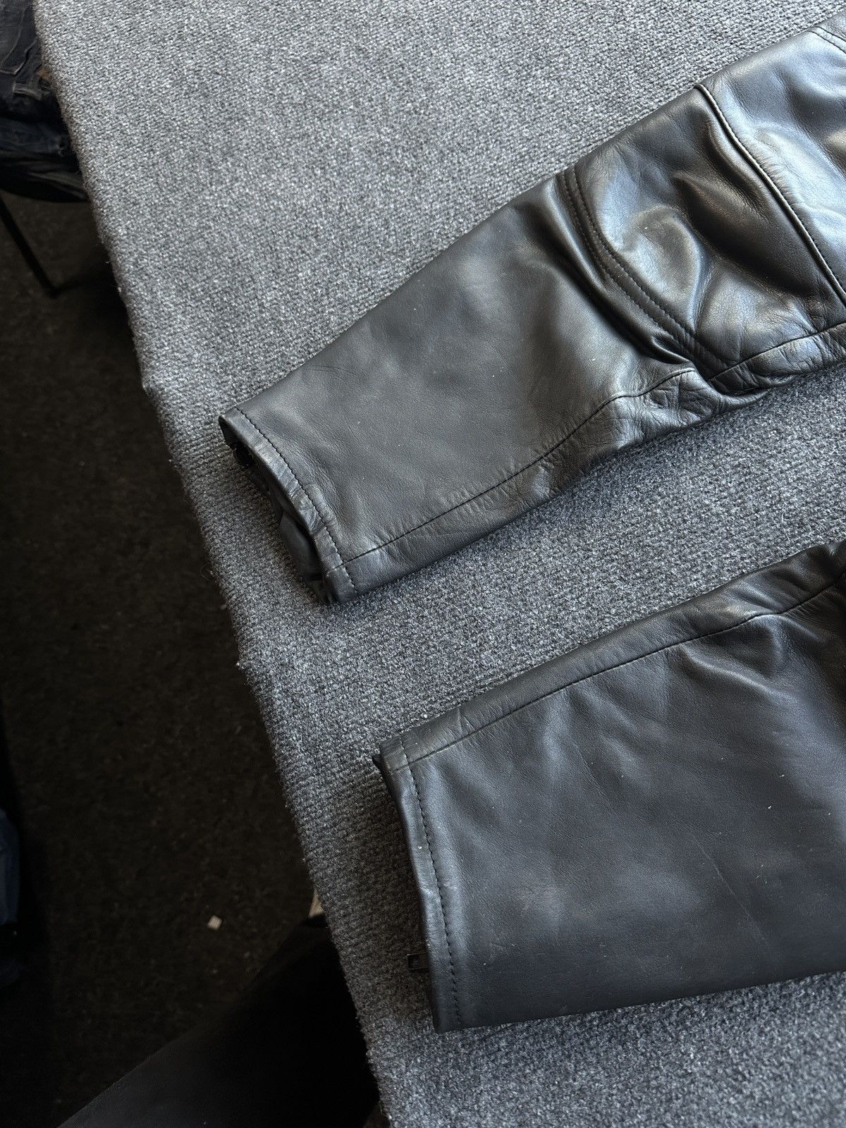 Leather 🚨GRAIL LEATHER PANTS RACING VNTG Cowboy Biker Leather Pants Size US 27 - 2 Thumbnail