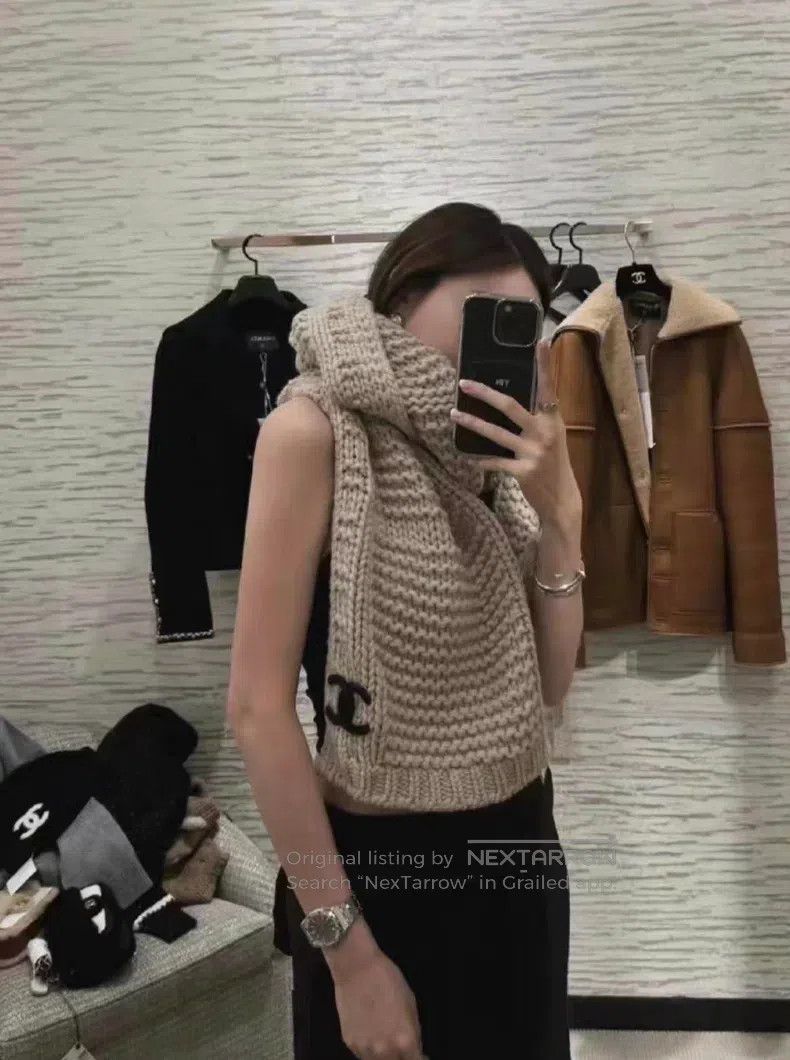 Chanel Chanel Beige thick knitted letter logo scarf Size ONE SIZE - 6 Thumbnail