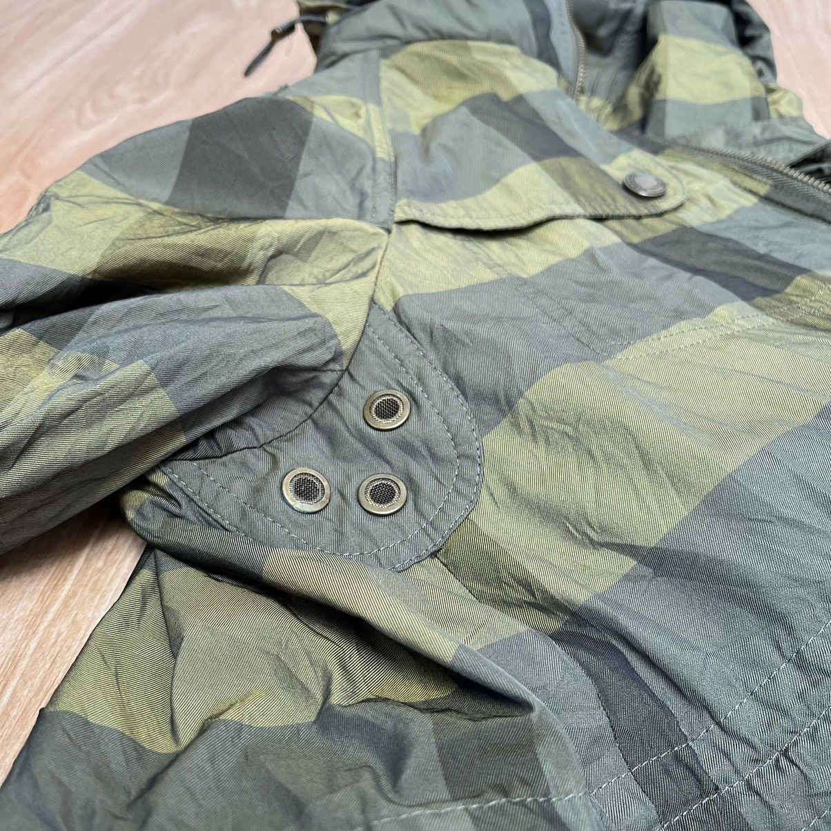 Burberry Authentics Burberry Britt Coat Jacket Tartan Patern Size M / US 6-8 / IT 42-44 - 15 Thumbnail