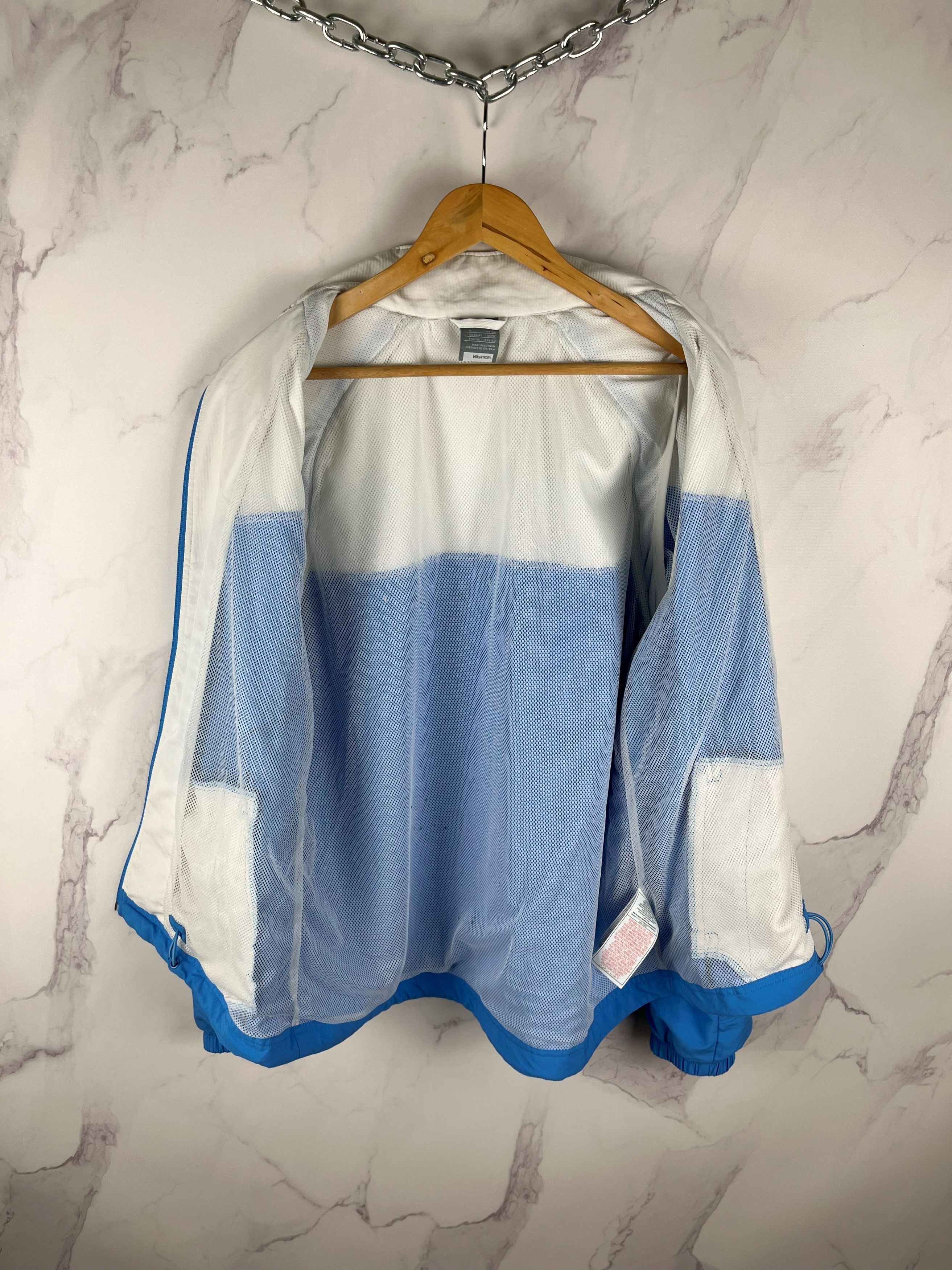 Nike Vintage Nike Zip Up Windbreaker Embroidered Logo Size M Size US M / EU 48-50 / 2 - 3 Thumbnail