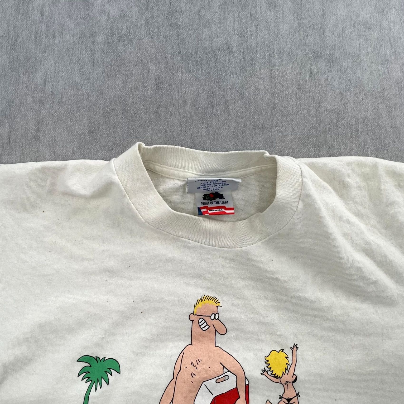 Fruit Of The Loom VINTAGE Fruit of the Loom Shirt Adult M Ivory Crewneck Short Sleeve 80s Beach Cartoon Dad USA Mens Size US M / EU 48-50 / 2 - 2 Thumbnail