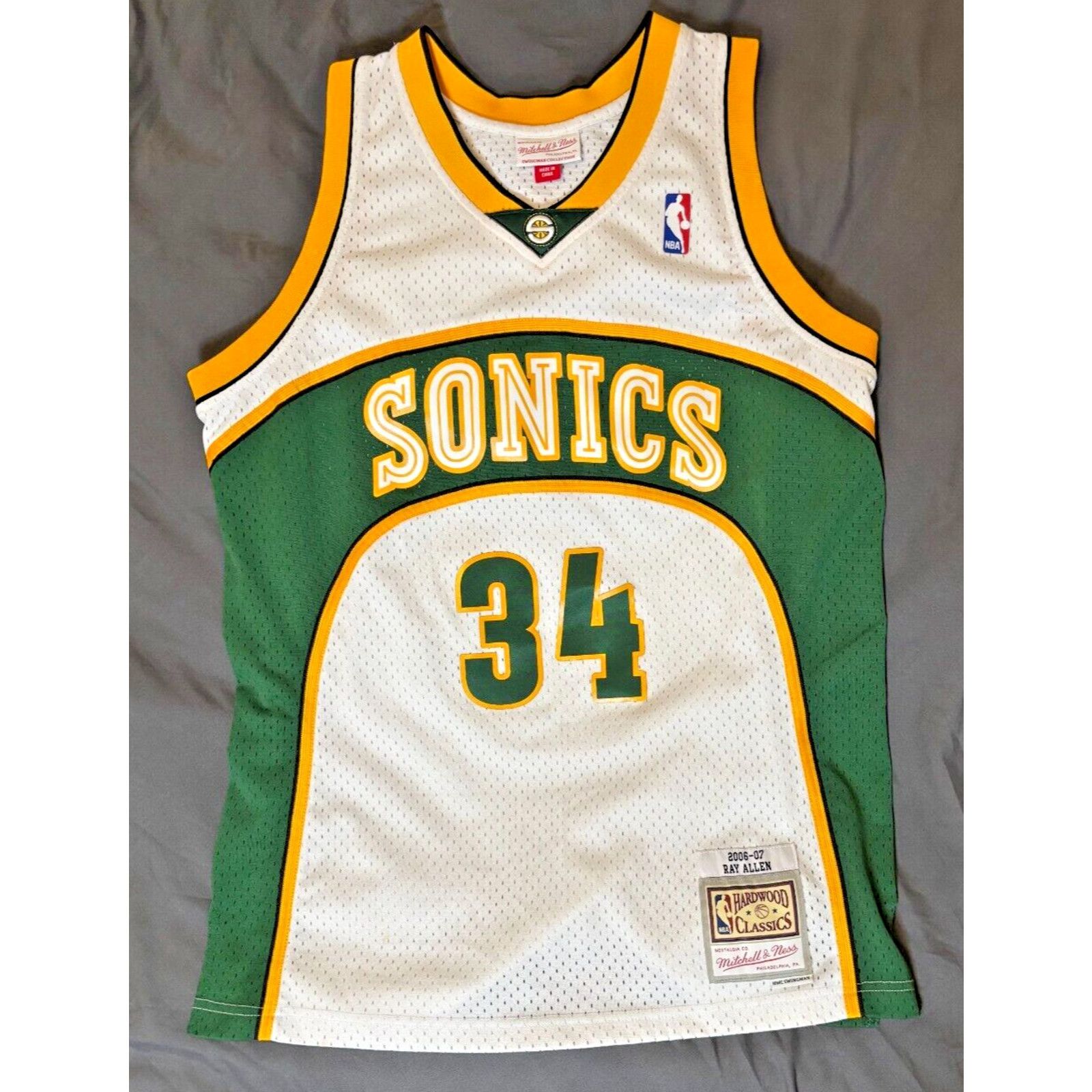 2006-07 Ray Allen #34 Supersonics Mitchell & Ness Jersey