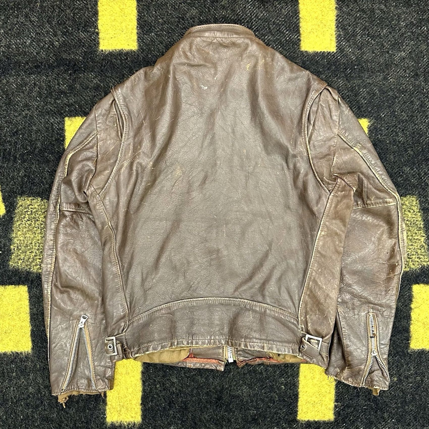 Schott VINTAGE Schott Brown Leather Cafe Racer Motorcycle Jacket 60/70s Distressed M/L Size US M / EU 48-50 / 2 - 7 Thumbnail