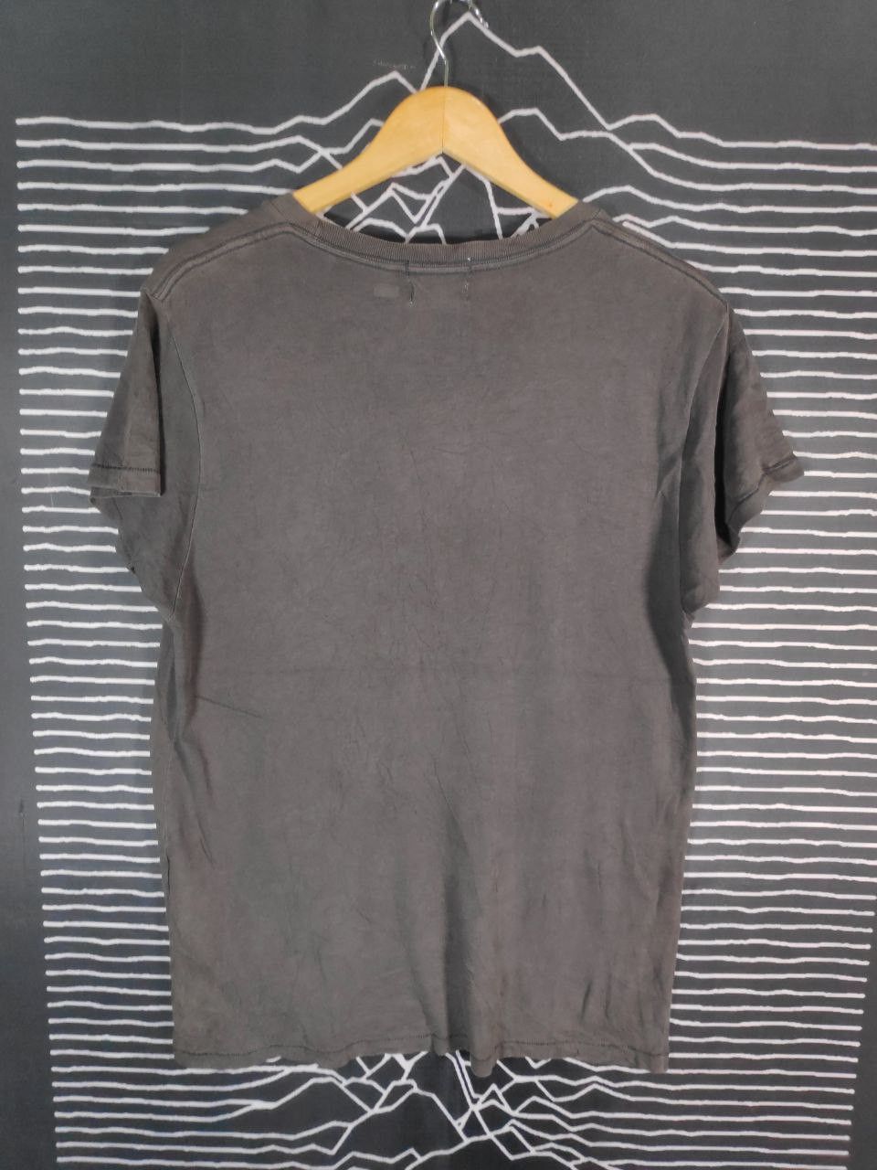 Levi's × Vintage Levi's Basic Pocket Made in Portugal Tee Size M Size US L / EU 52-54 / 3 - 2 Thumbnail