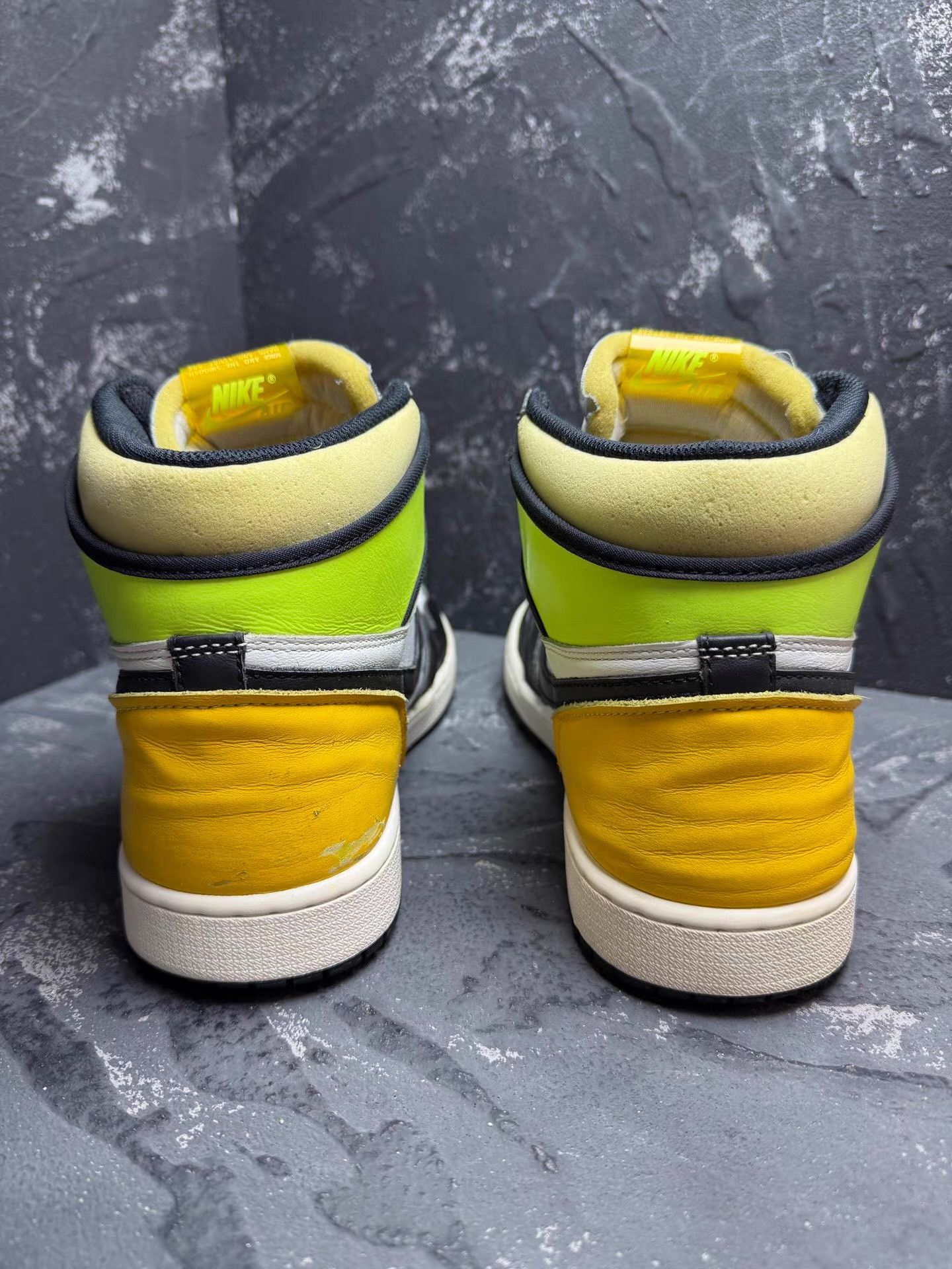 Nike Air Jordan 1 Yellow Orange Black Toe Q10 Size US 13 / EU 46 - 5 Thumbnail