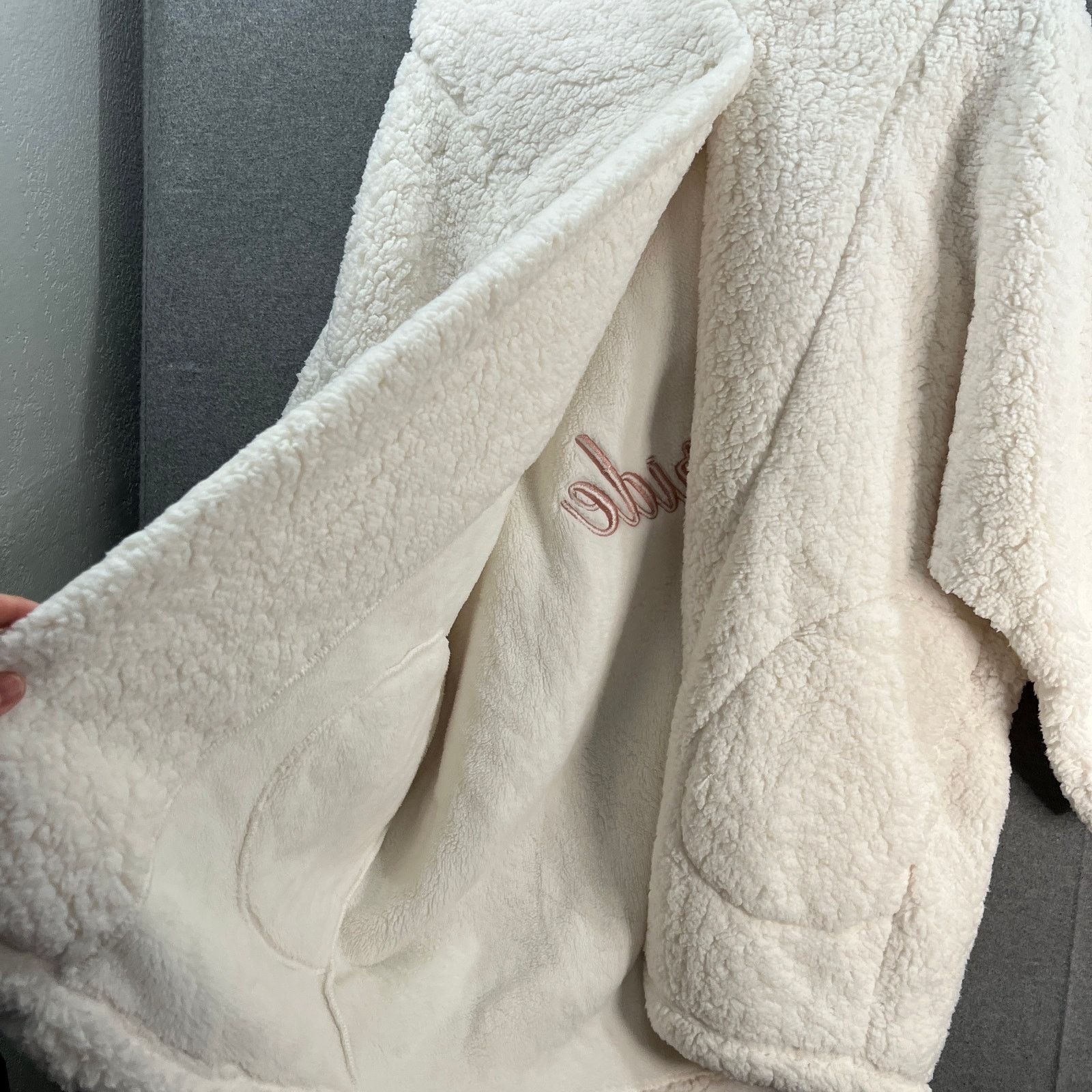 Other BumbleBella by Jill Martin The Lounger "Bride" Sherpa Hoodie Size S / US 4 / IT 40 - 5 Thumbnail