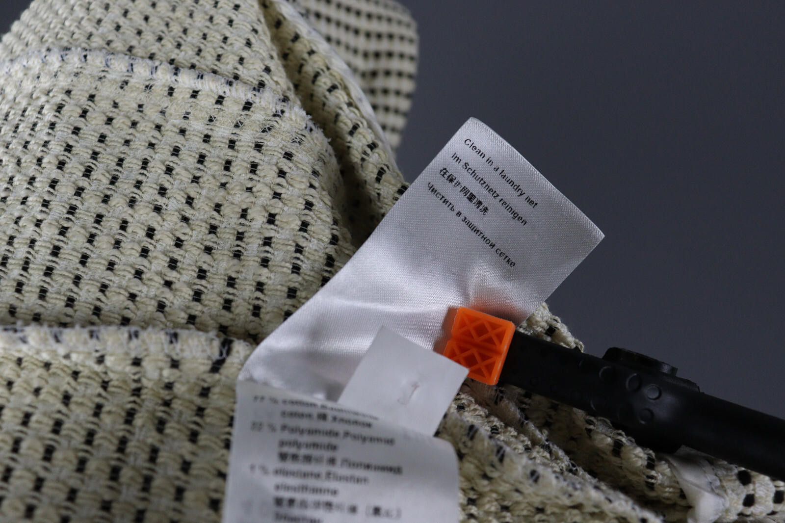 Designer Ladies Marc Cain Perforated Classic Basic Jacket Size 3 Size M / US 6-8 / IT 42-44 - 10 Thumbnail