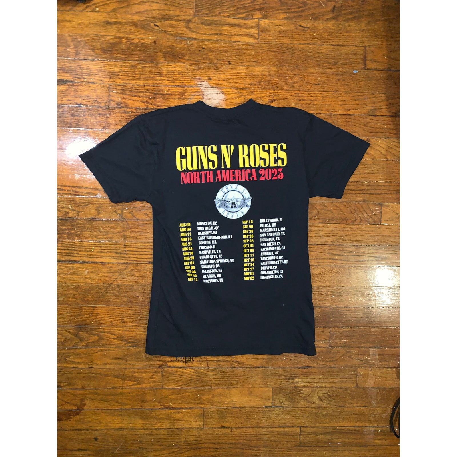 Band Tees Guns N Roses Tour T Shirt Small Black North America 2023 Size US S / EU 44-46 / 1 - 4 Thumbnail