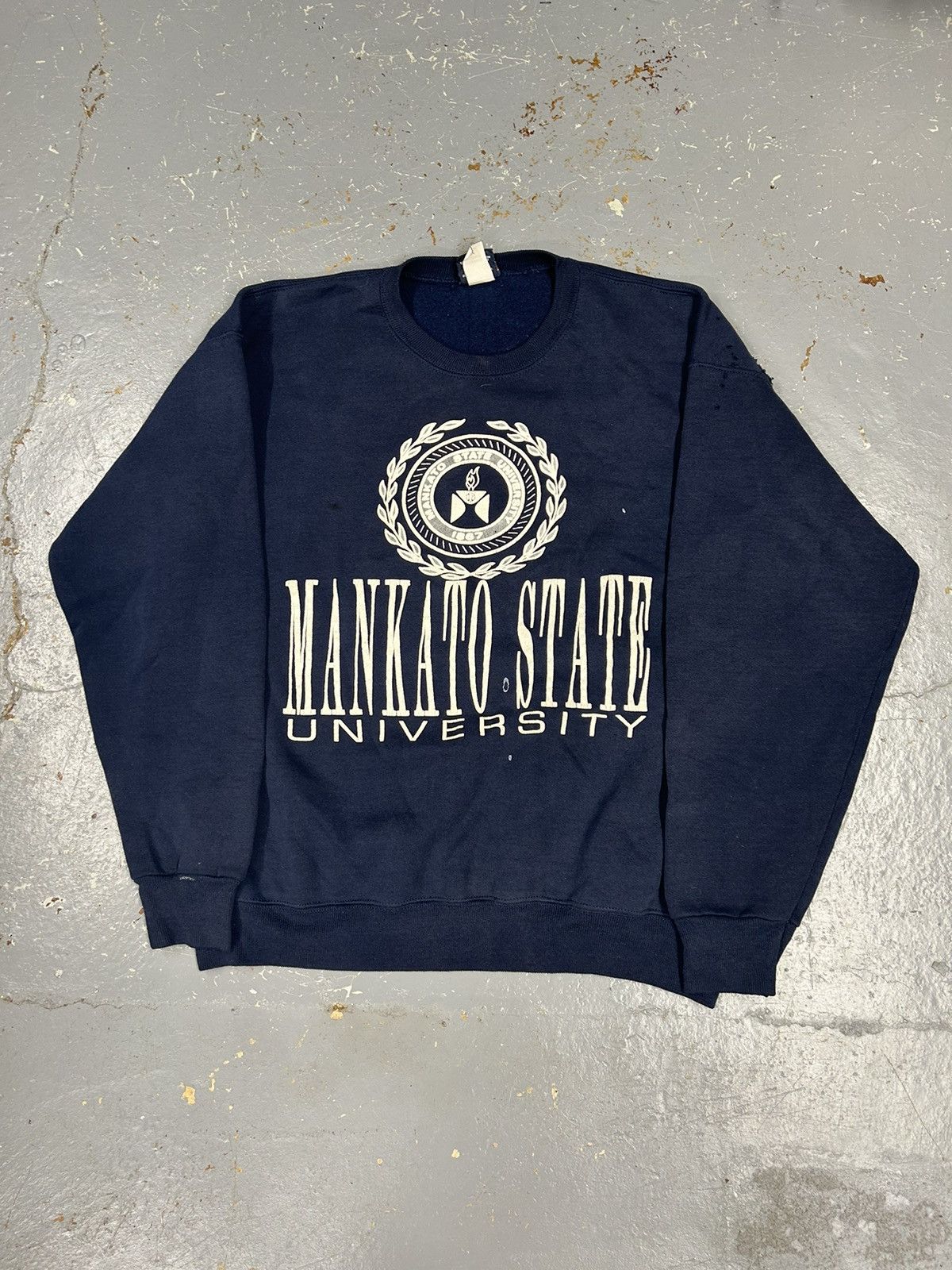 Vintage Crazy Vintage 90s Mankato University Pullover Crewneck Navy Size US L / EU 52-54 / 3 - 1 Thumbnail