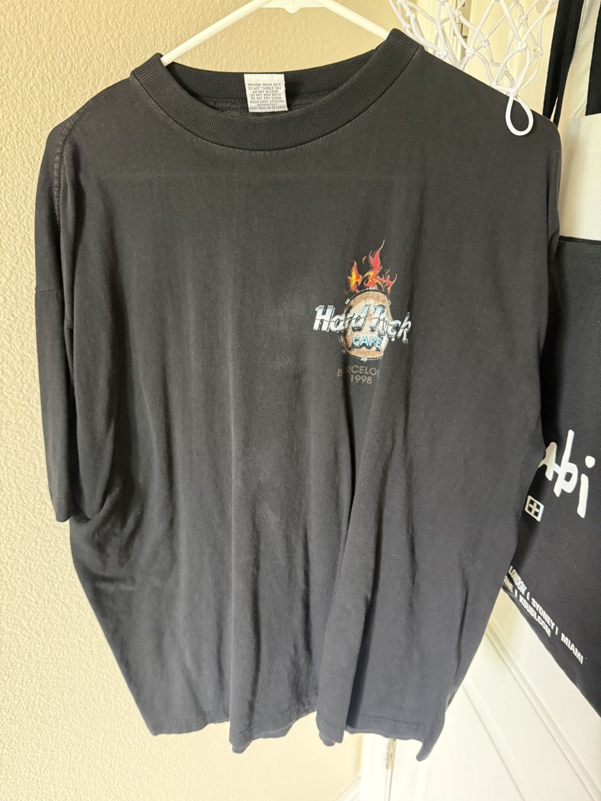 Hard Rock Cafe Hard Rock Cafe Barcelona T Shirt Size US XL / EU 56 / 4 - 1 Thumbnail