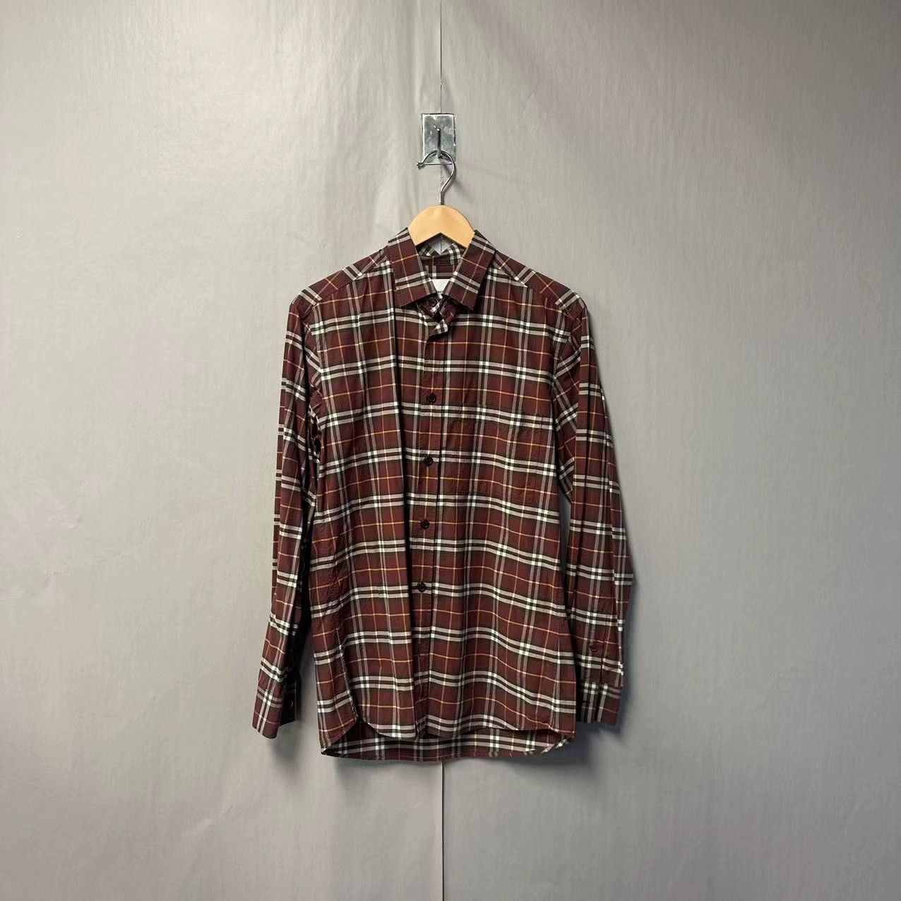 Burberry Burberry Classic Check Shirt S - dmc Size US S / EU 44-46 / 1 - 1 Thumbnail