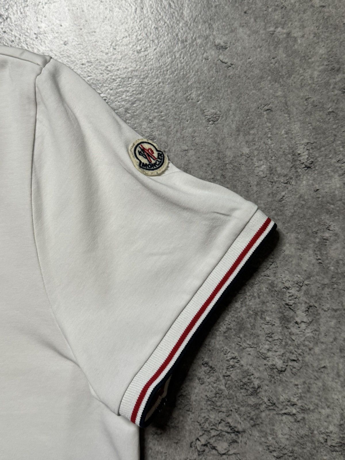 Moncler Moncler Slim Fit Cotton BLK Plain Patch Logo T-shirt Size US L / EU 52-54 / 3 - 5 Thumbnail