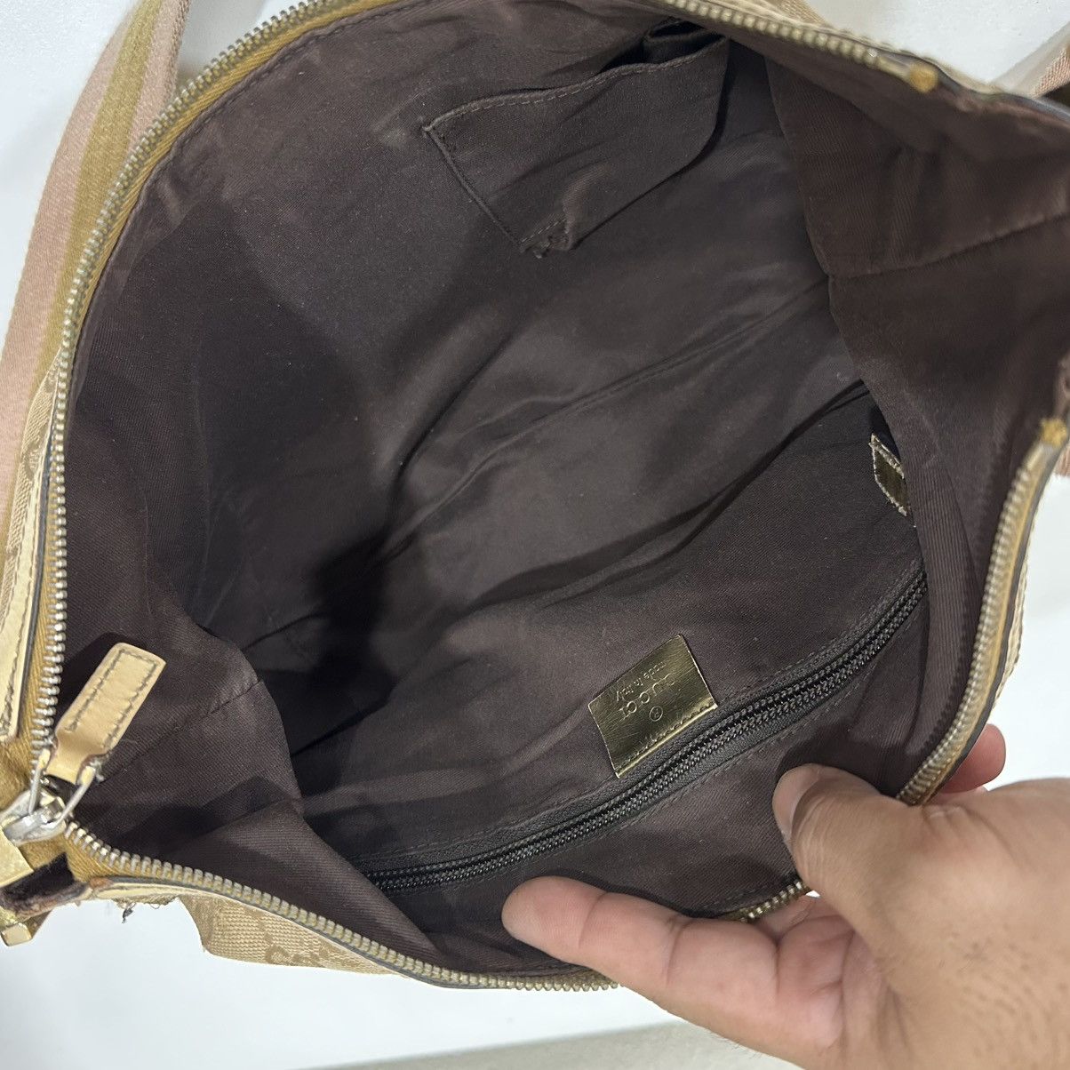 Gucci GUCCI GG HALF MOON CANVAS CROSSBODY BAG 18 Size ONE SIZE - 17 Thumbnail