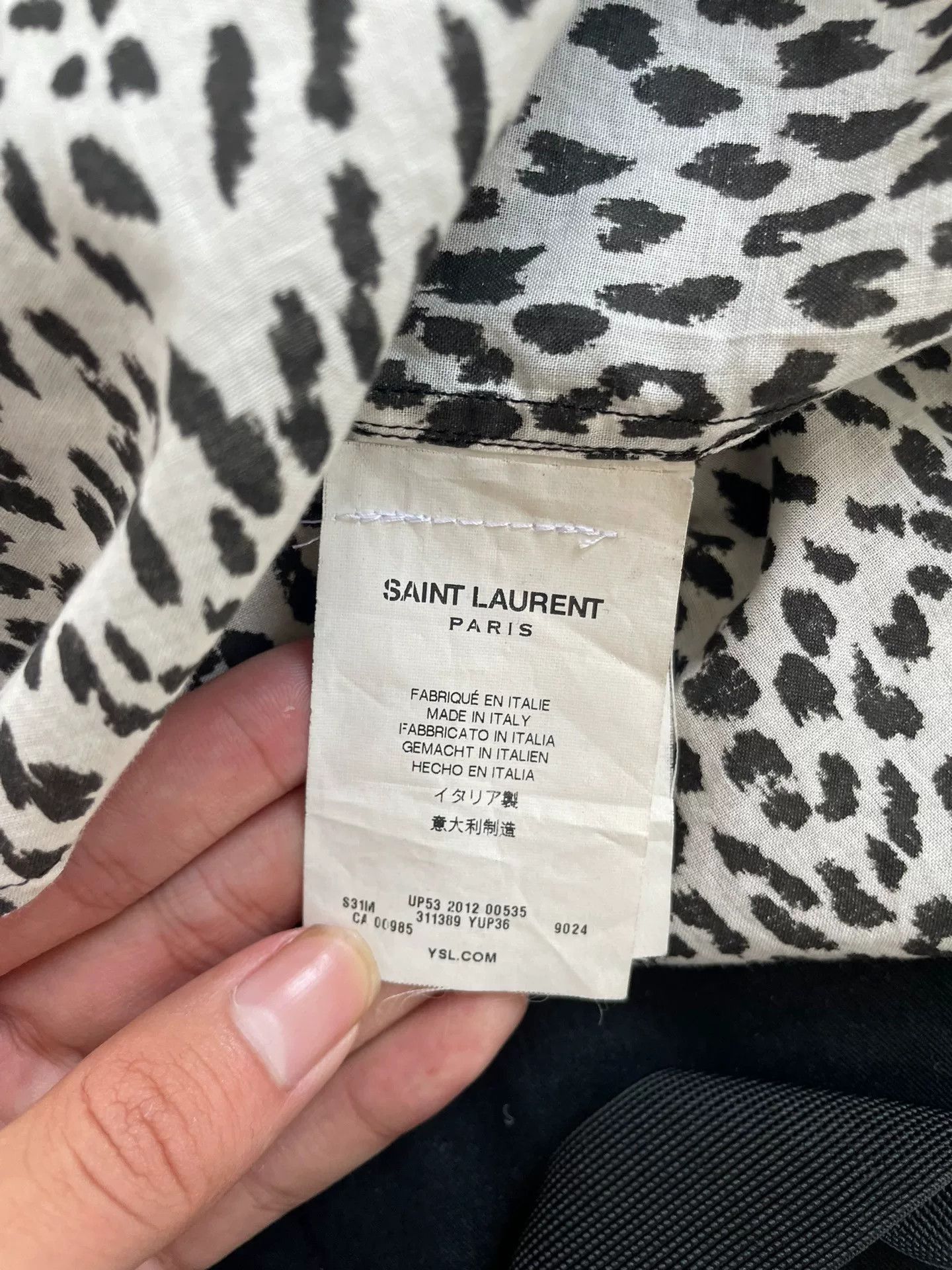 Other saint laurent leopard print shirt in excellent condition. Size M / US 6-8 / IT 42-44 - 6 Thumbnail